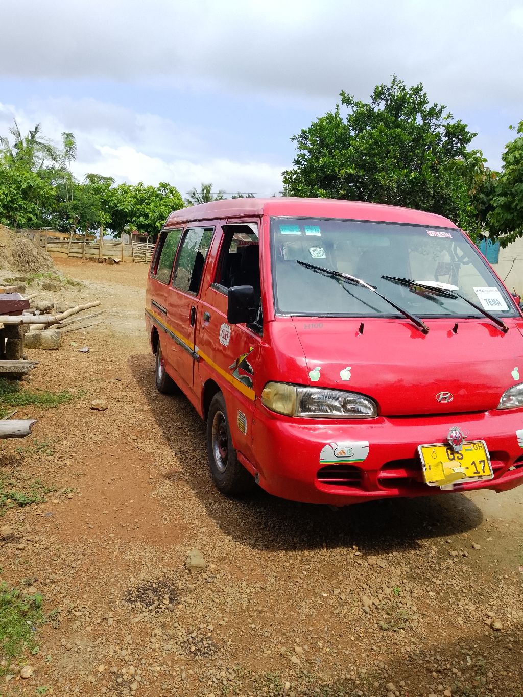 HYUNDAI H100  local used