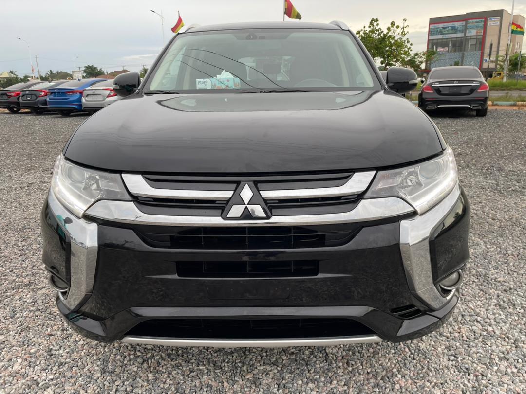 2018 Mitsubishi outlander PHEV S-AVC Hybrid