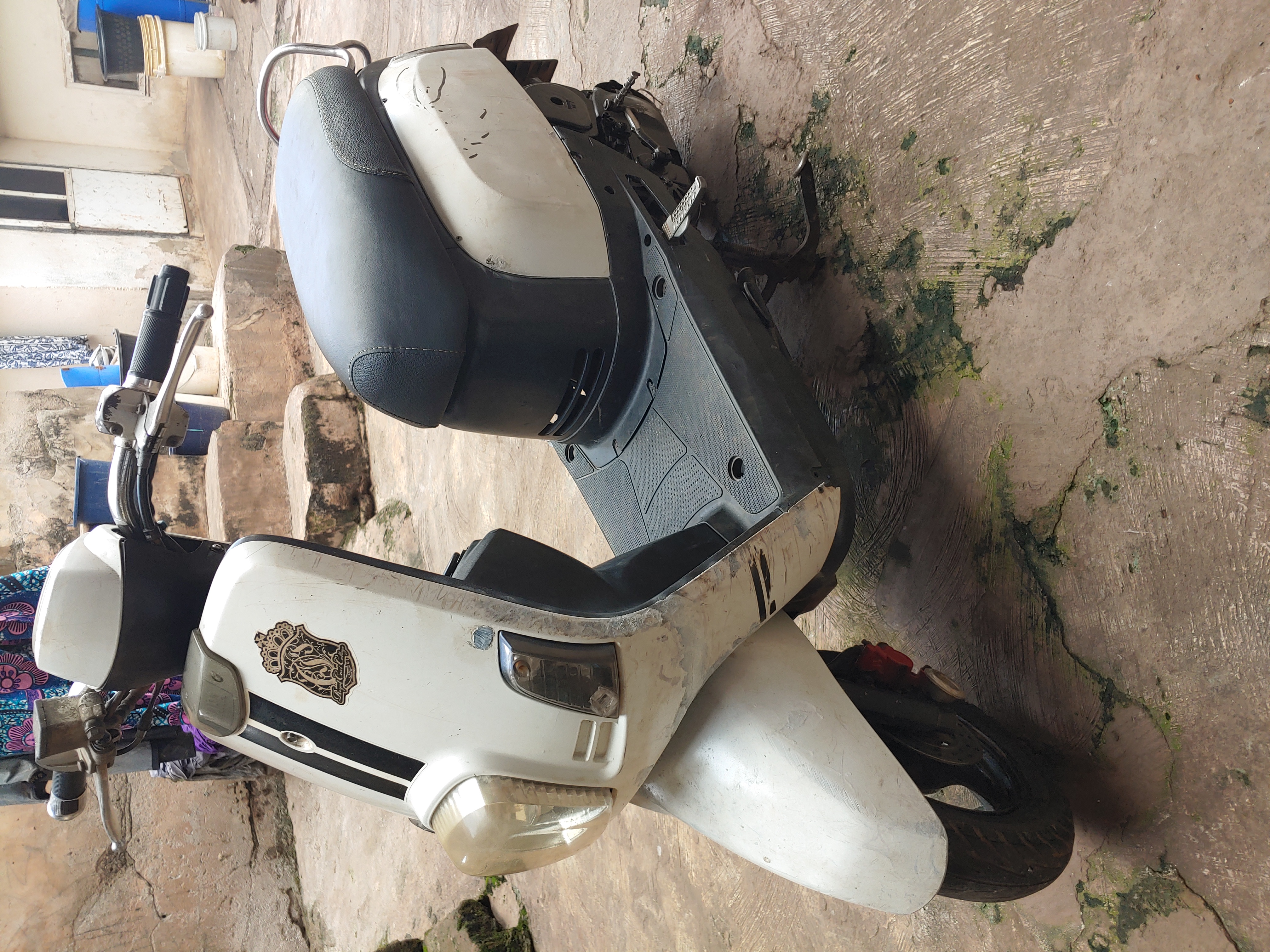 Yamaha Cuxi scooter