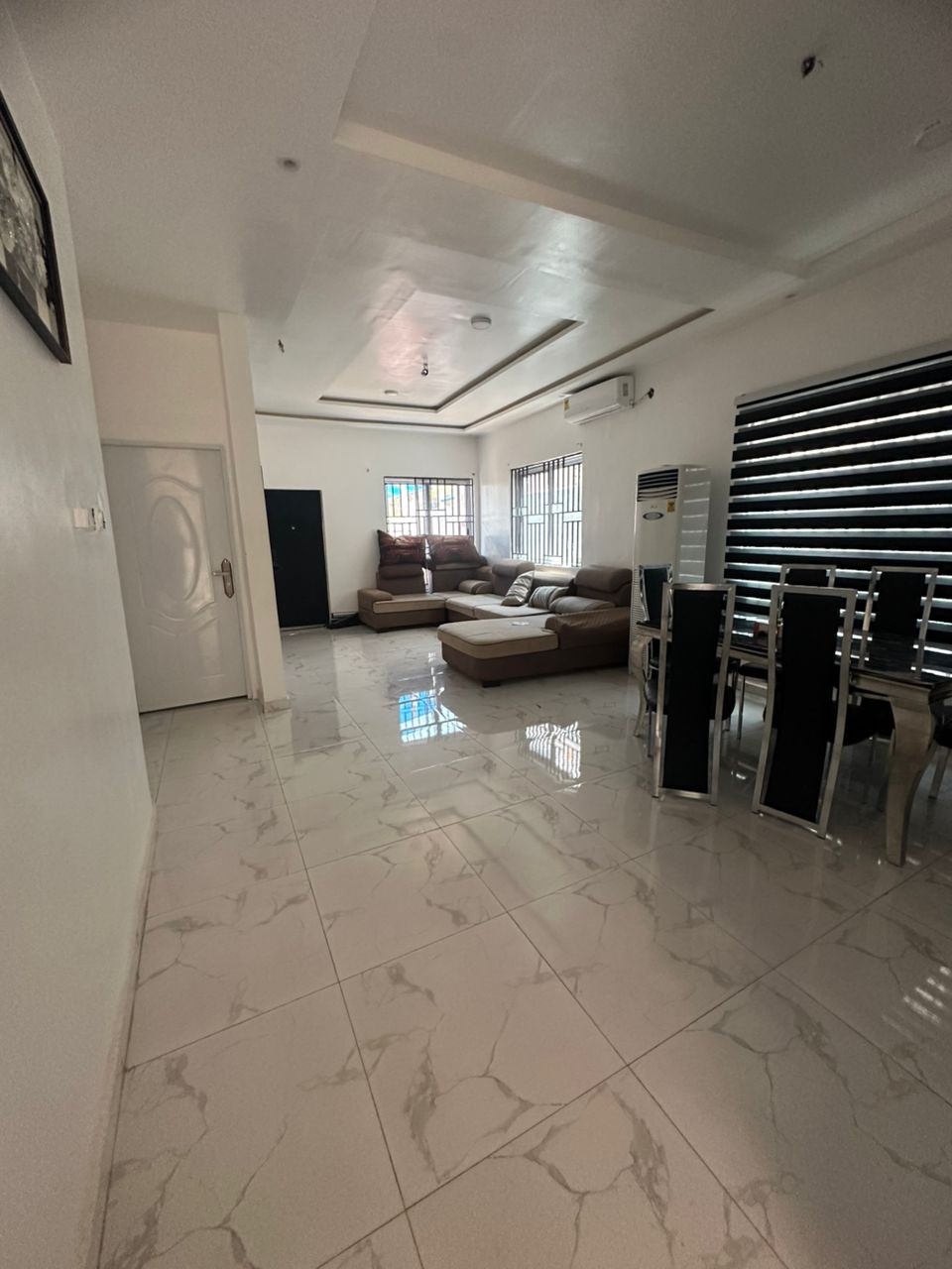 Executive 3befrooms self compound semi furnished  in spintex