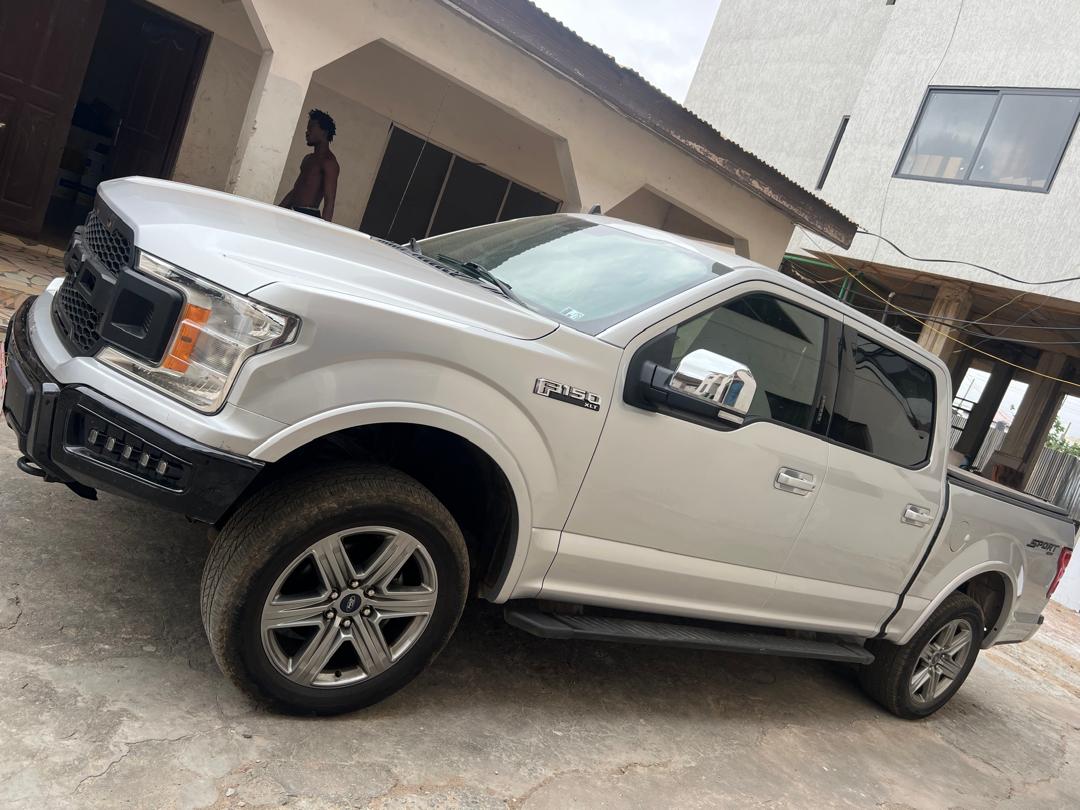 For sale Ford F150 2019 please if you need 🙏 you can call 📞 or WhatsApp me on this number 0592048964 thank you