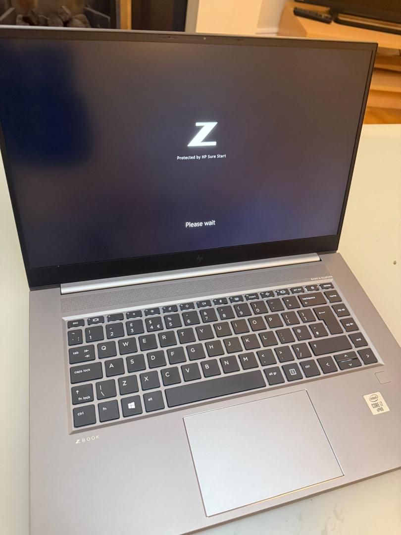 Selling of quality laptops