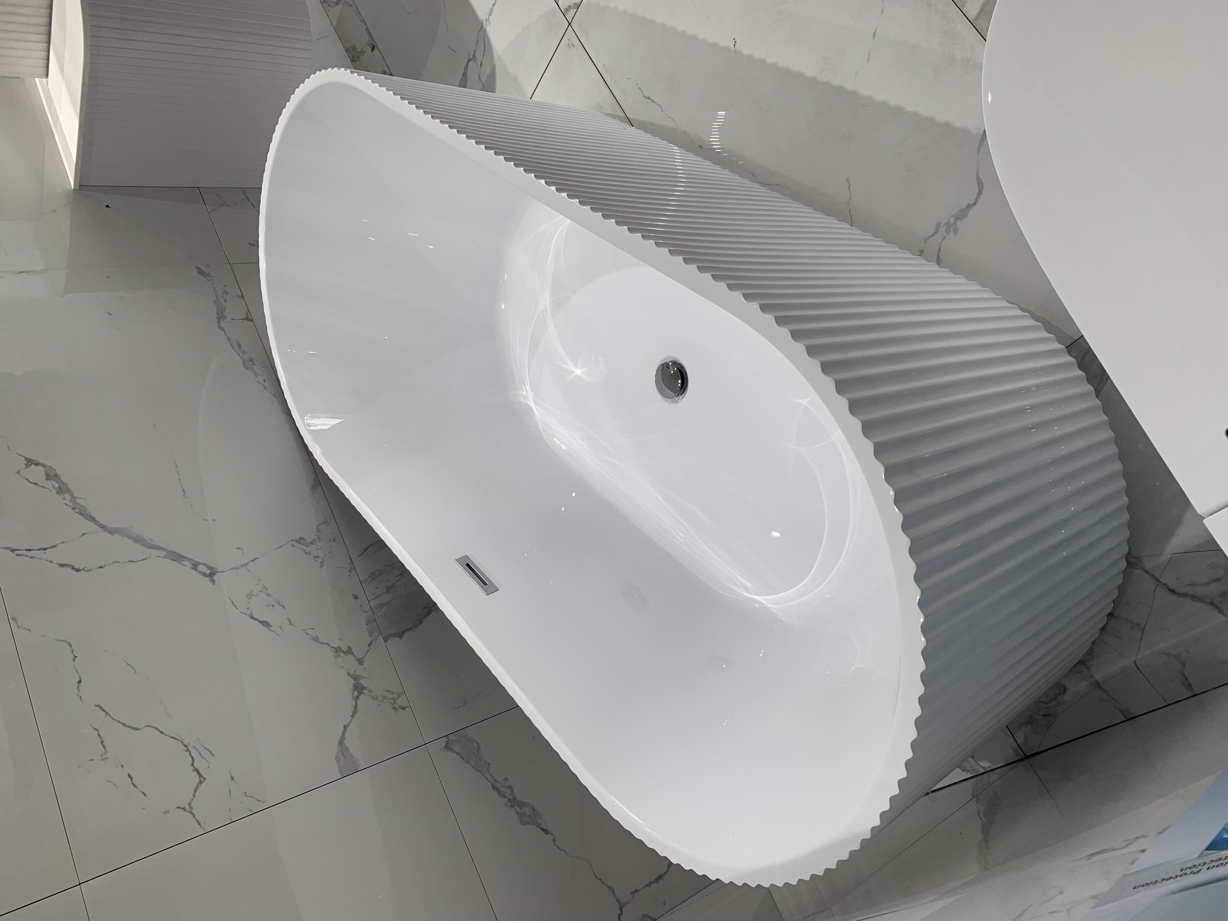 Imported jacuzzi bathtub complete