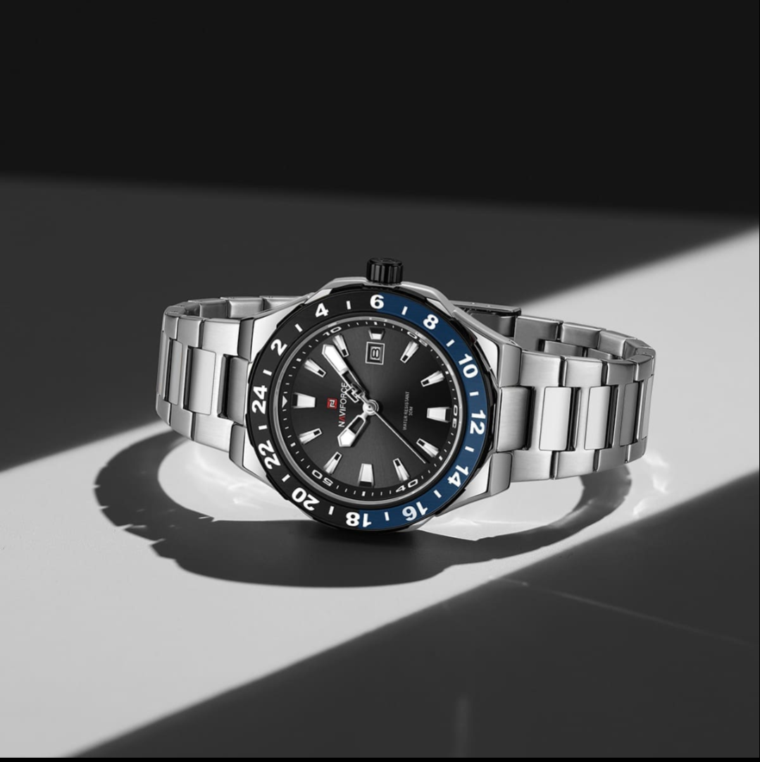 Naviforce Luxurious Sports Quartz Clock Luminous Calendar Watch for Men Stainless Steel Waterproof Wrist watch Relogio Masculine, Silver, NF9249. Black and Blue.