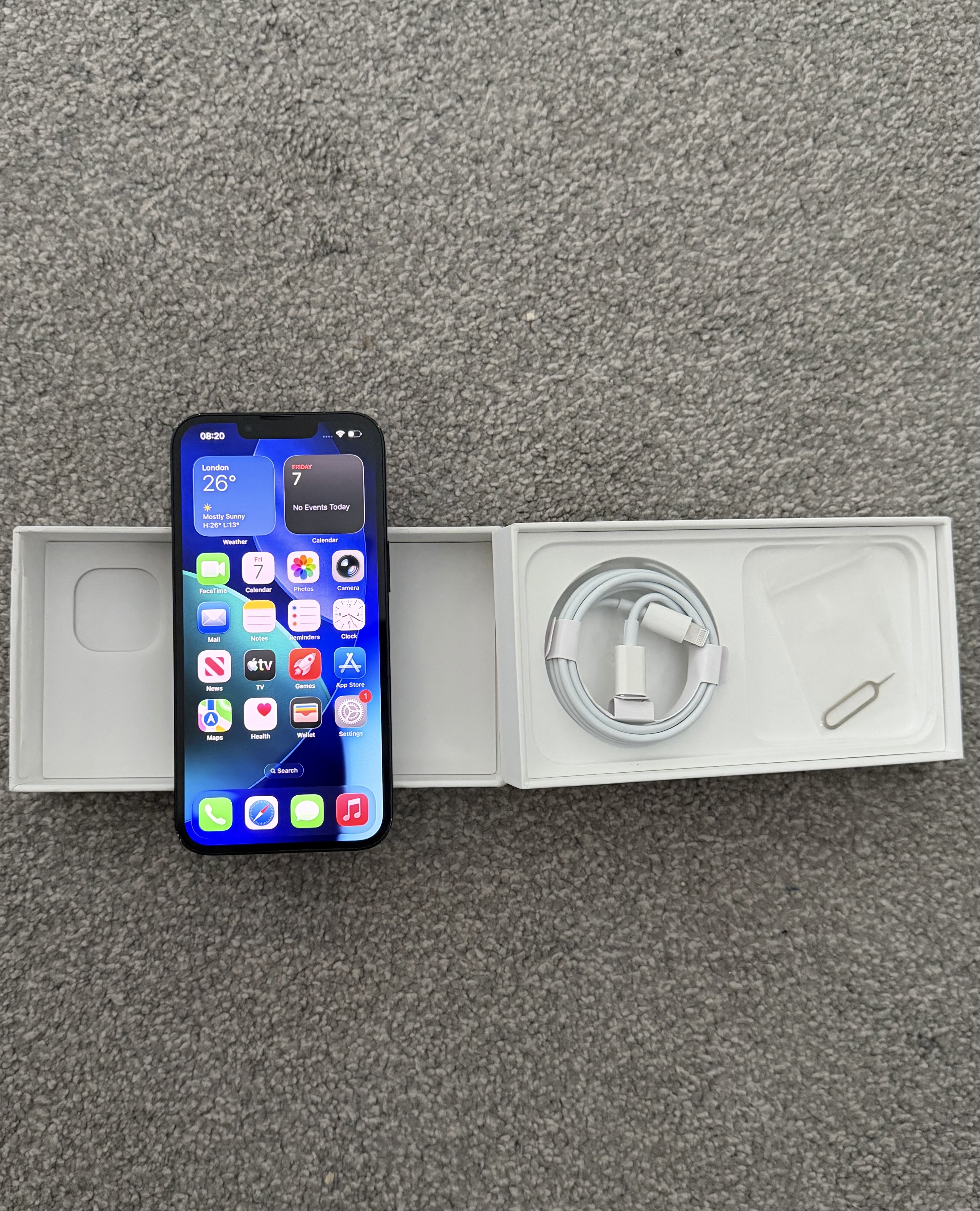 Apple iPhone 13 128GB Midnight Black - 82BH