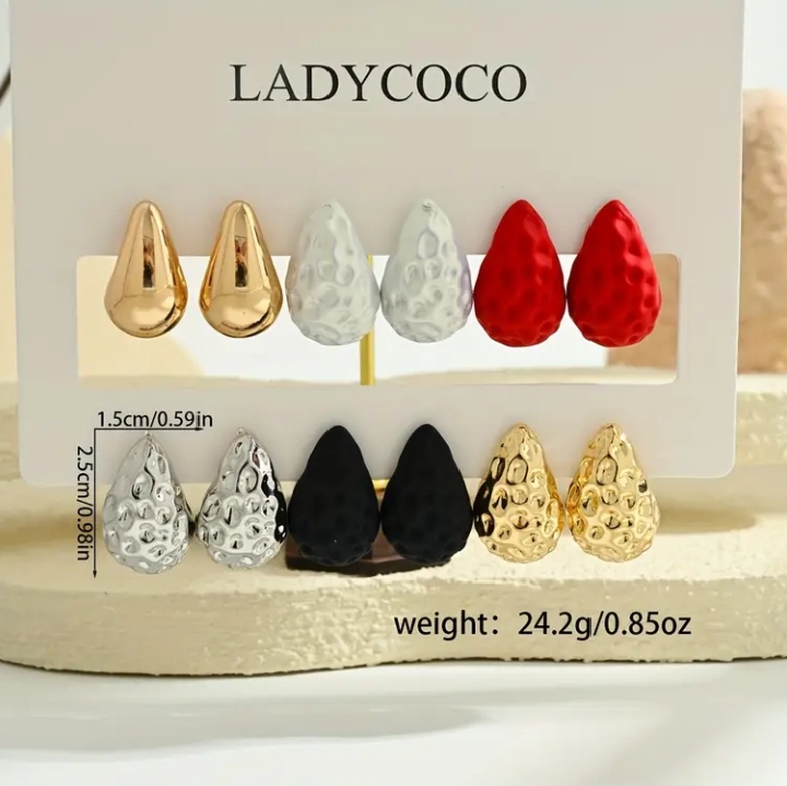 Premium Earrings Collection – Pick Your StyleDifferent beautiful styles available.All earrings cost GH₵50 per card.Please send a screenshot of the one you want.