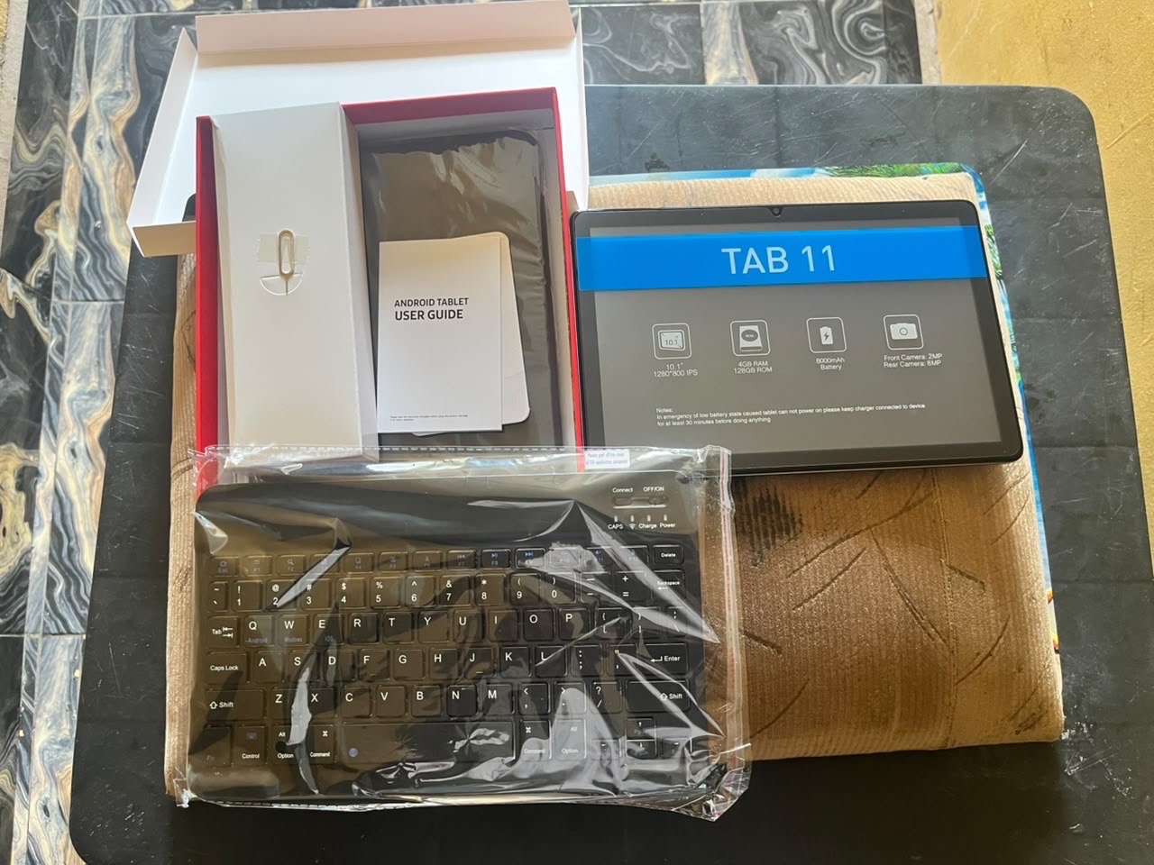 TAB 11 Android Tablet 10.1" 4GB RAM 128GB ROM + Keyboard
