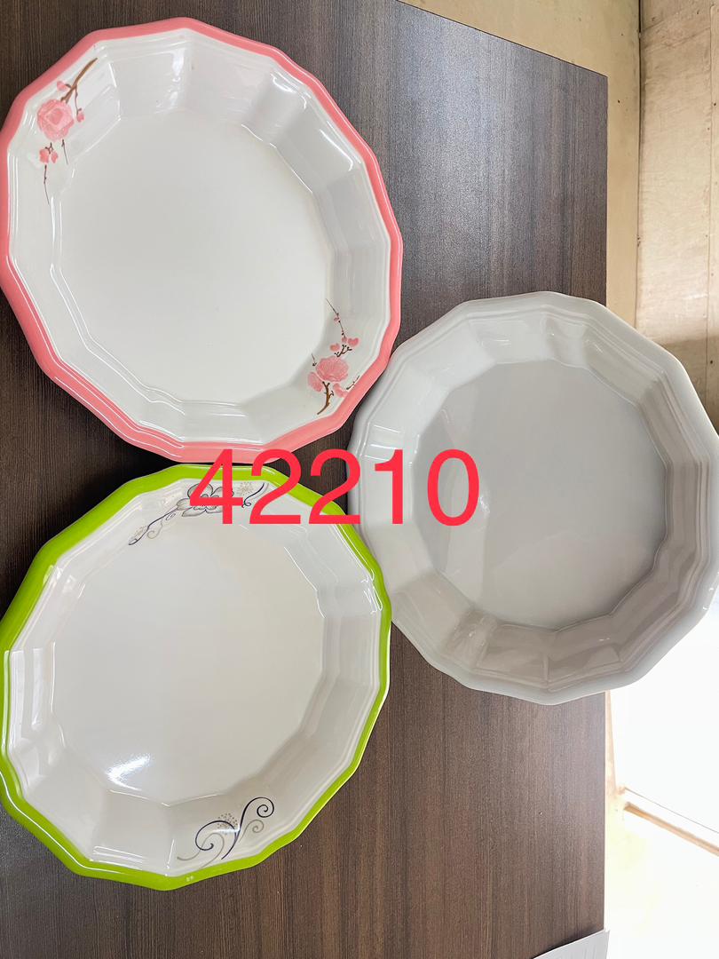 MELAMINE TABLEWARE