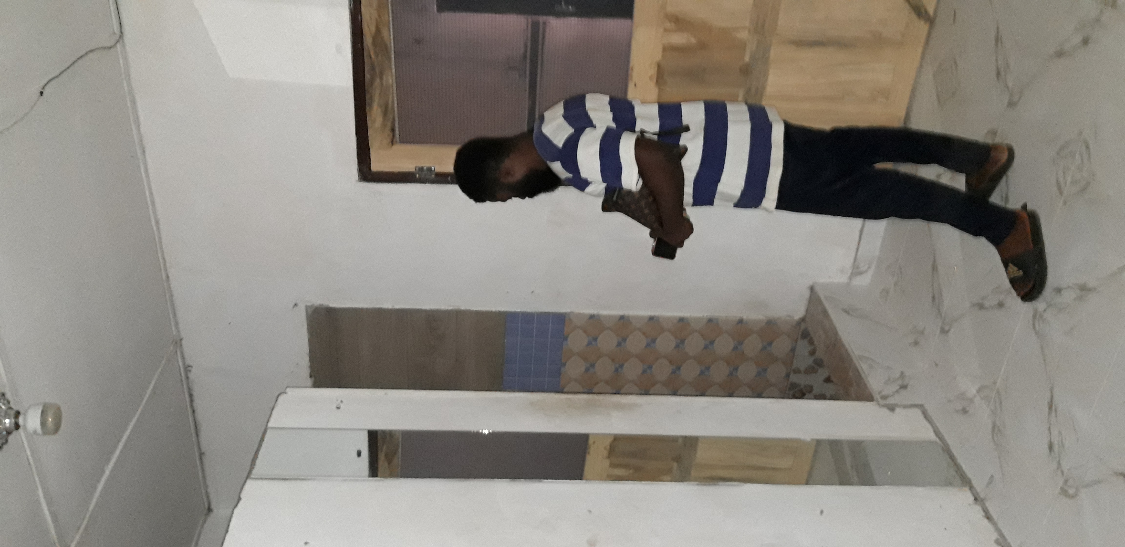 chamber &amp;hall selfcontain