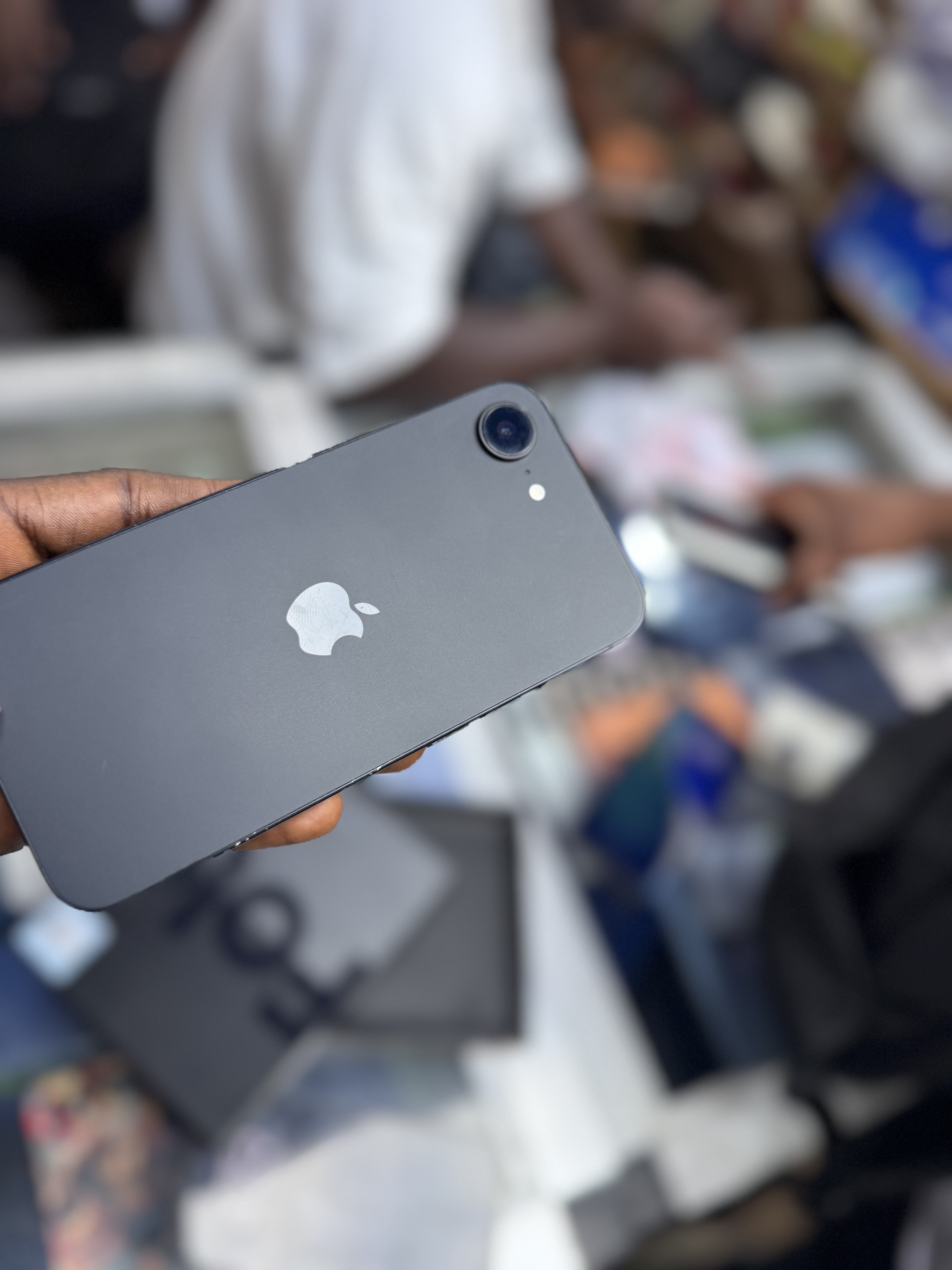 16e 128gb