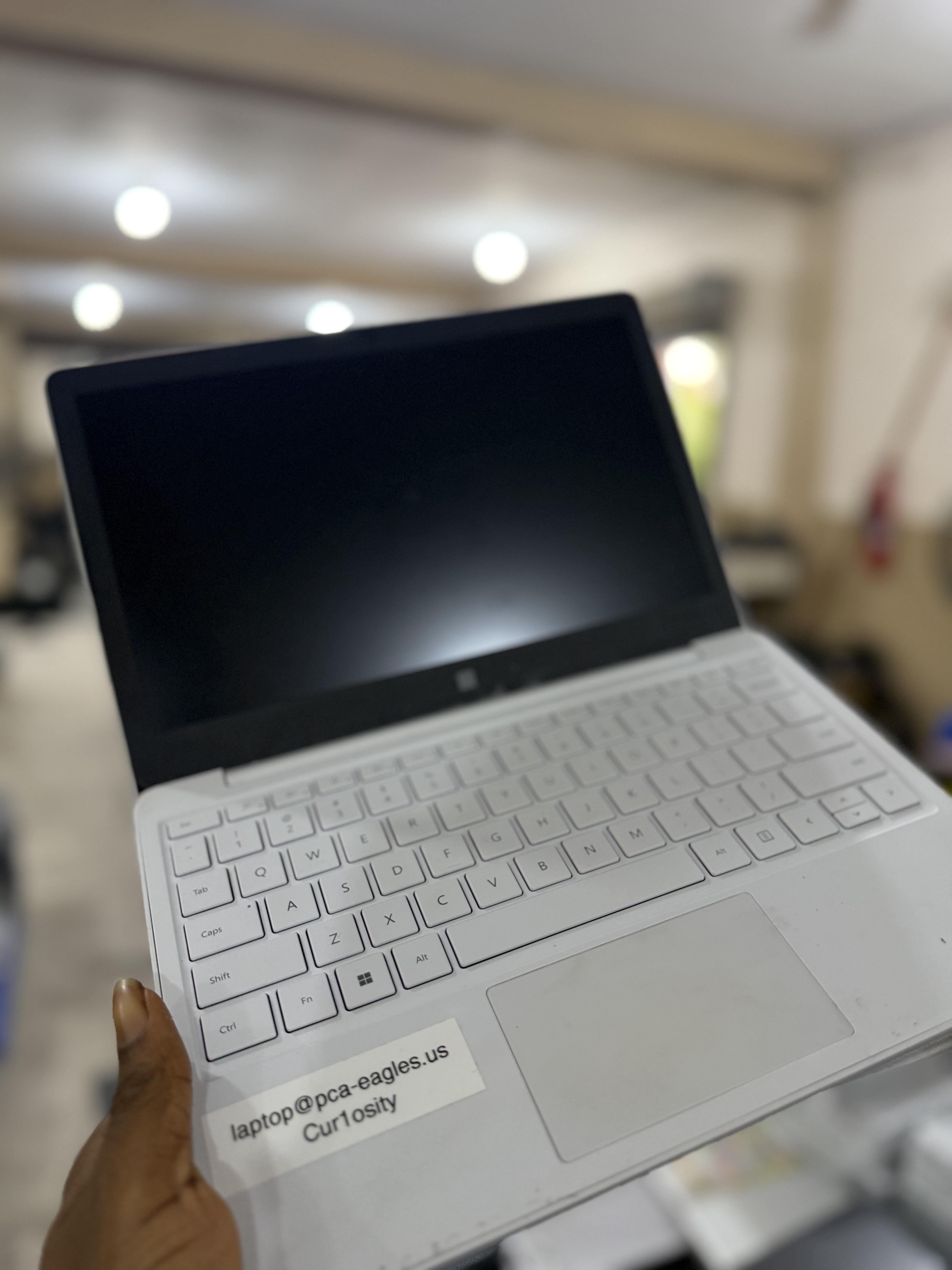 Microsoft Surface Laptop SE Celeron