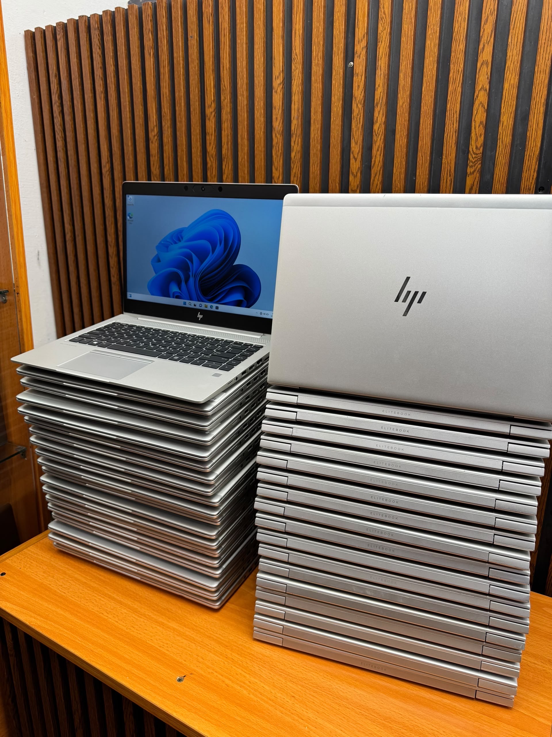 HP EliteBook 745 G6 Laptop