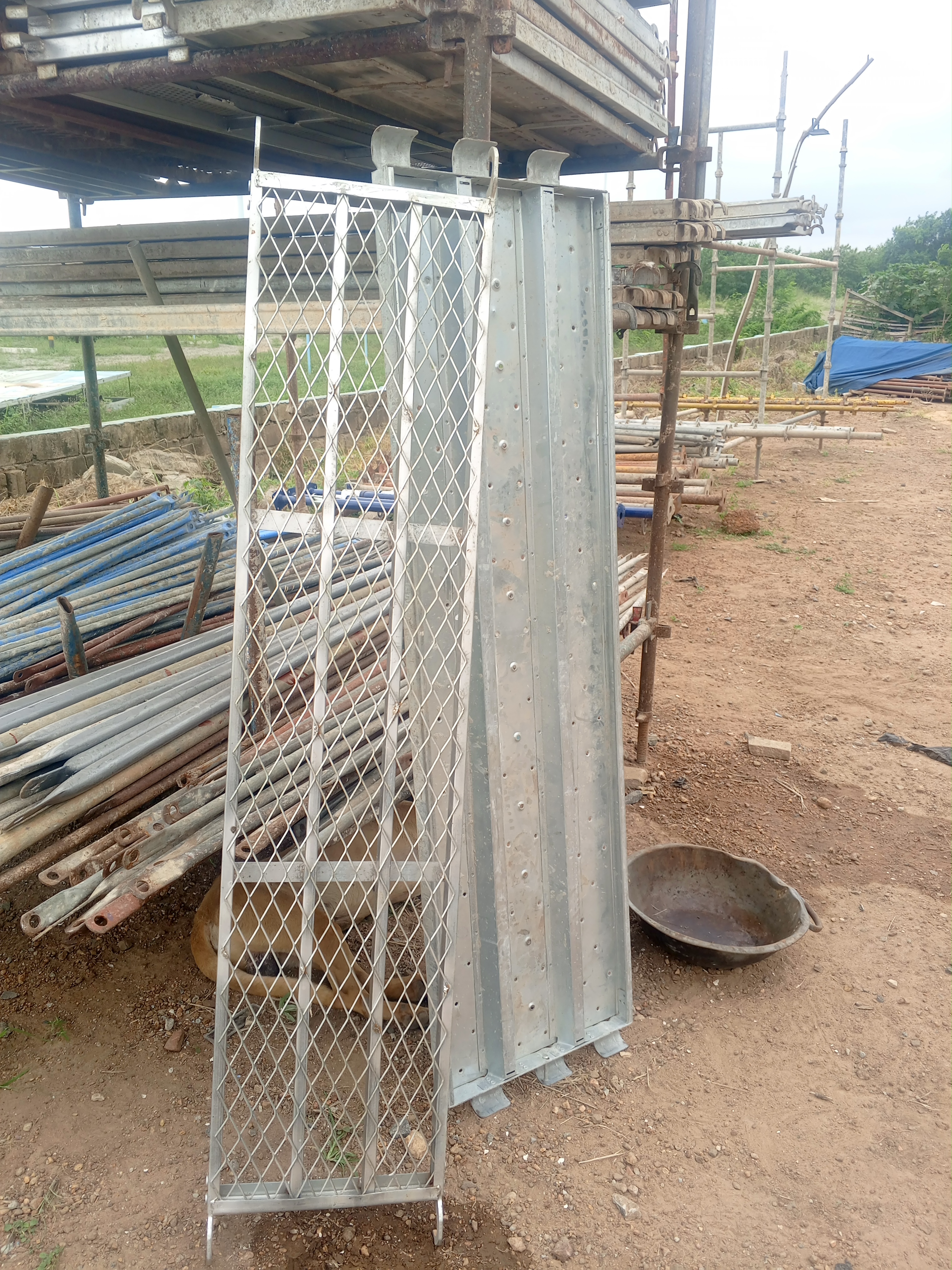 Scaffolds for sale and rent