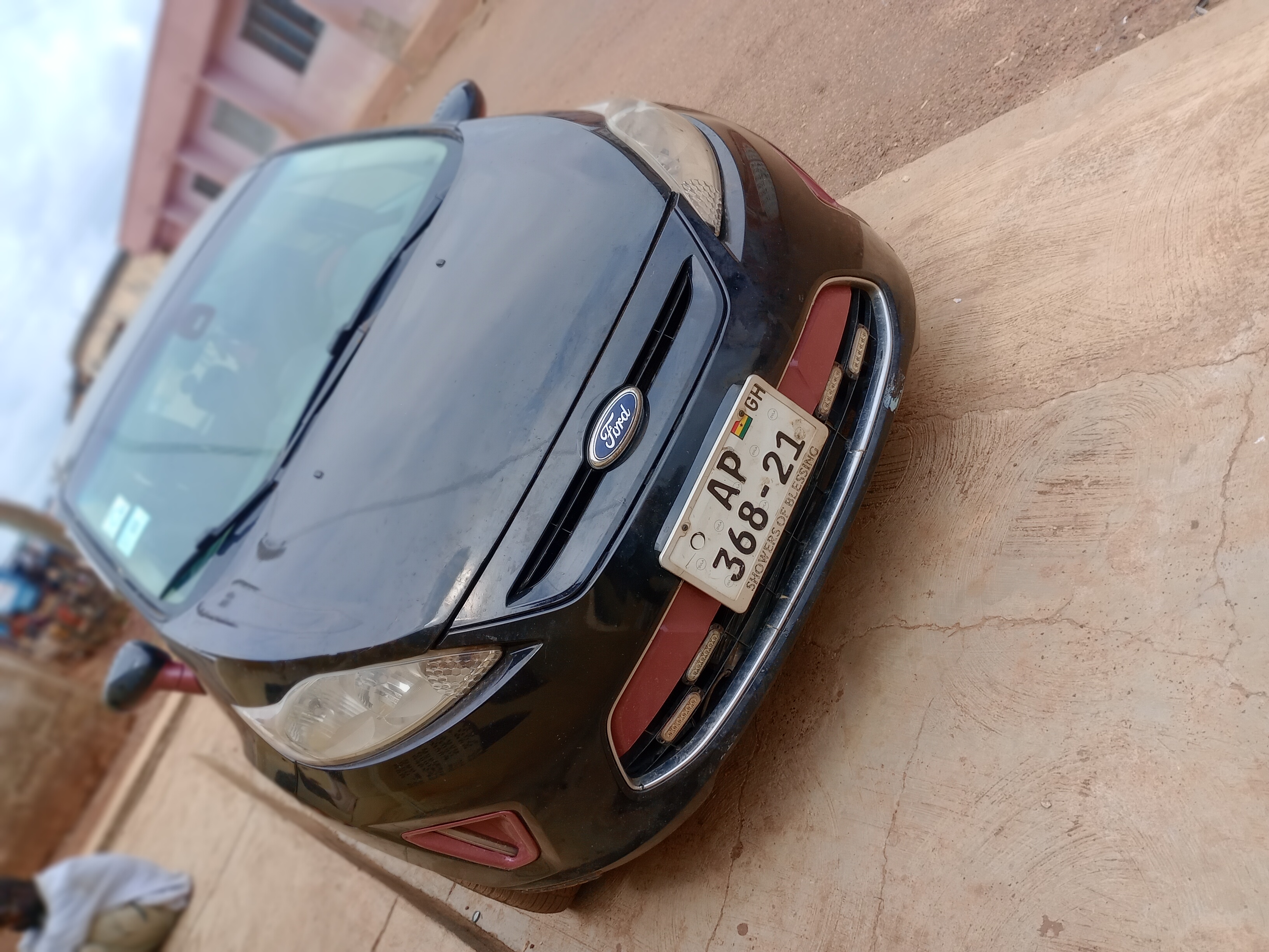 I'm selling my Ford fiesta 2012 model