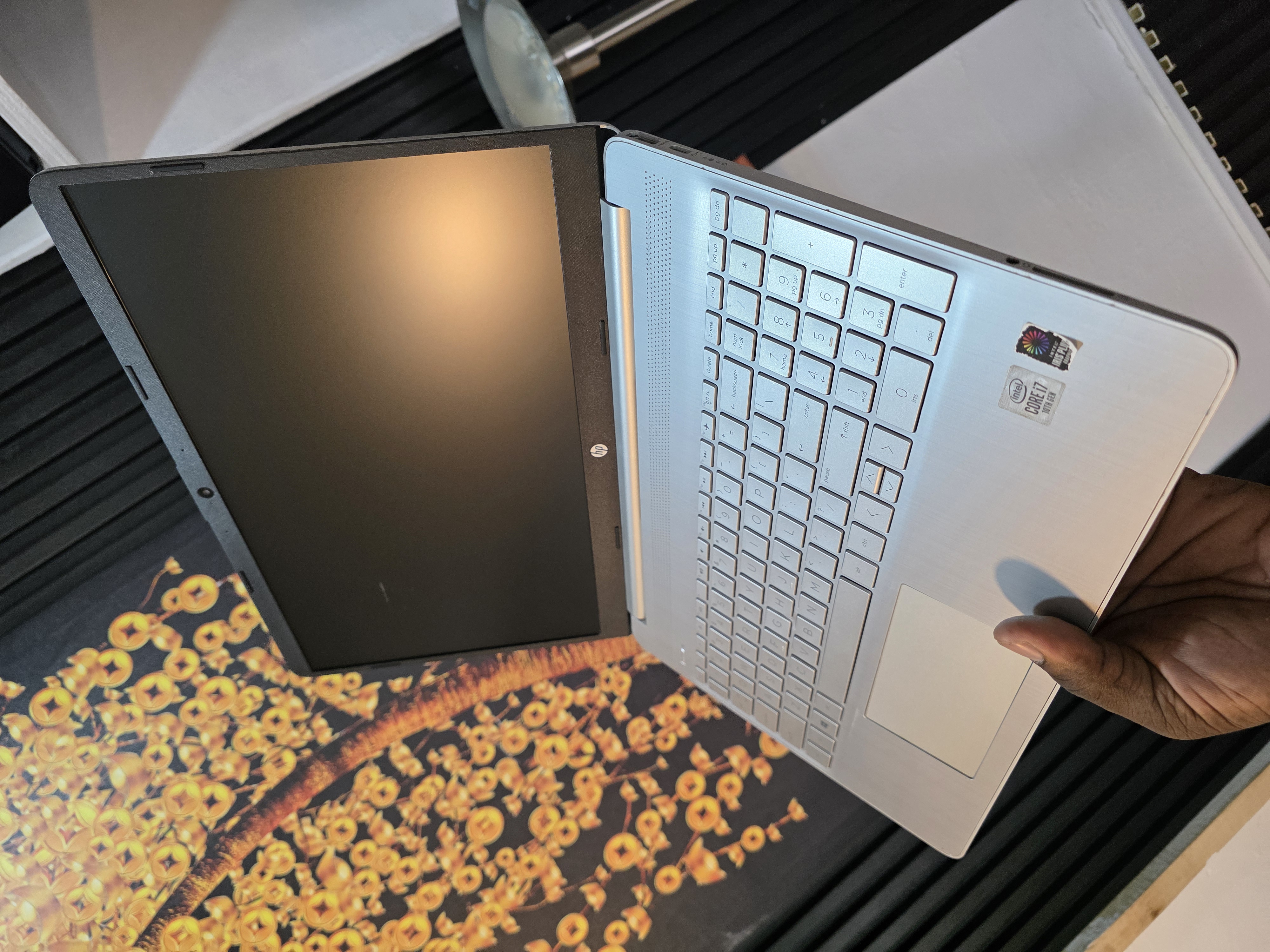 Hp 250 g9. Intel core i7. 10th gen