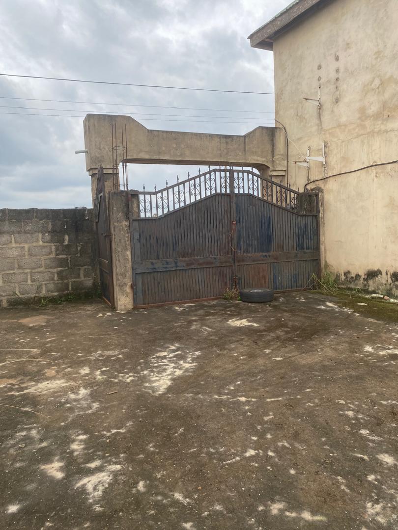 roadside 5 plots with 10 single rooms for sale @ Kotoku