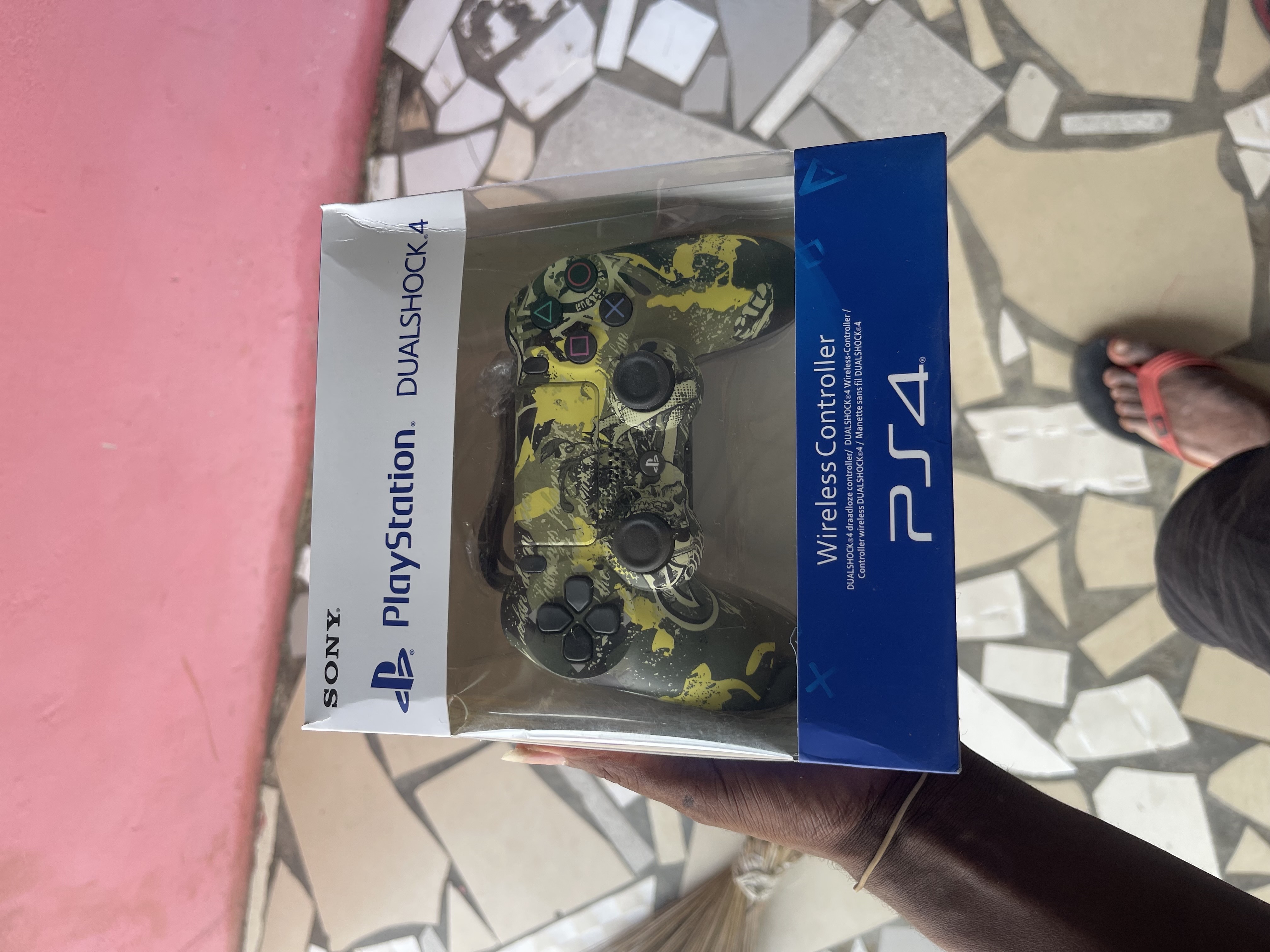 PS4 WIRELESS PAD DESIGN