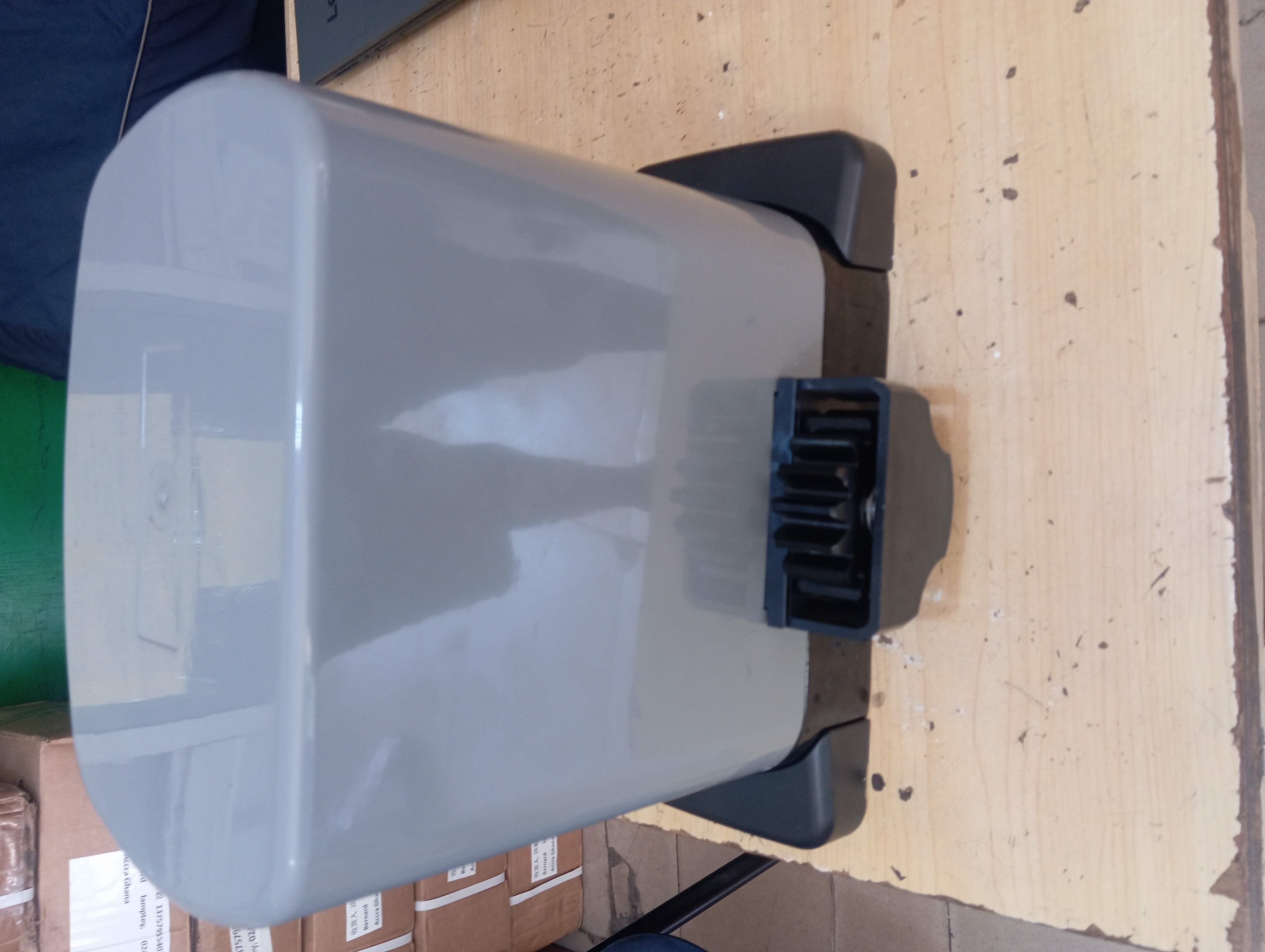 Automatic gate motor