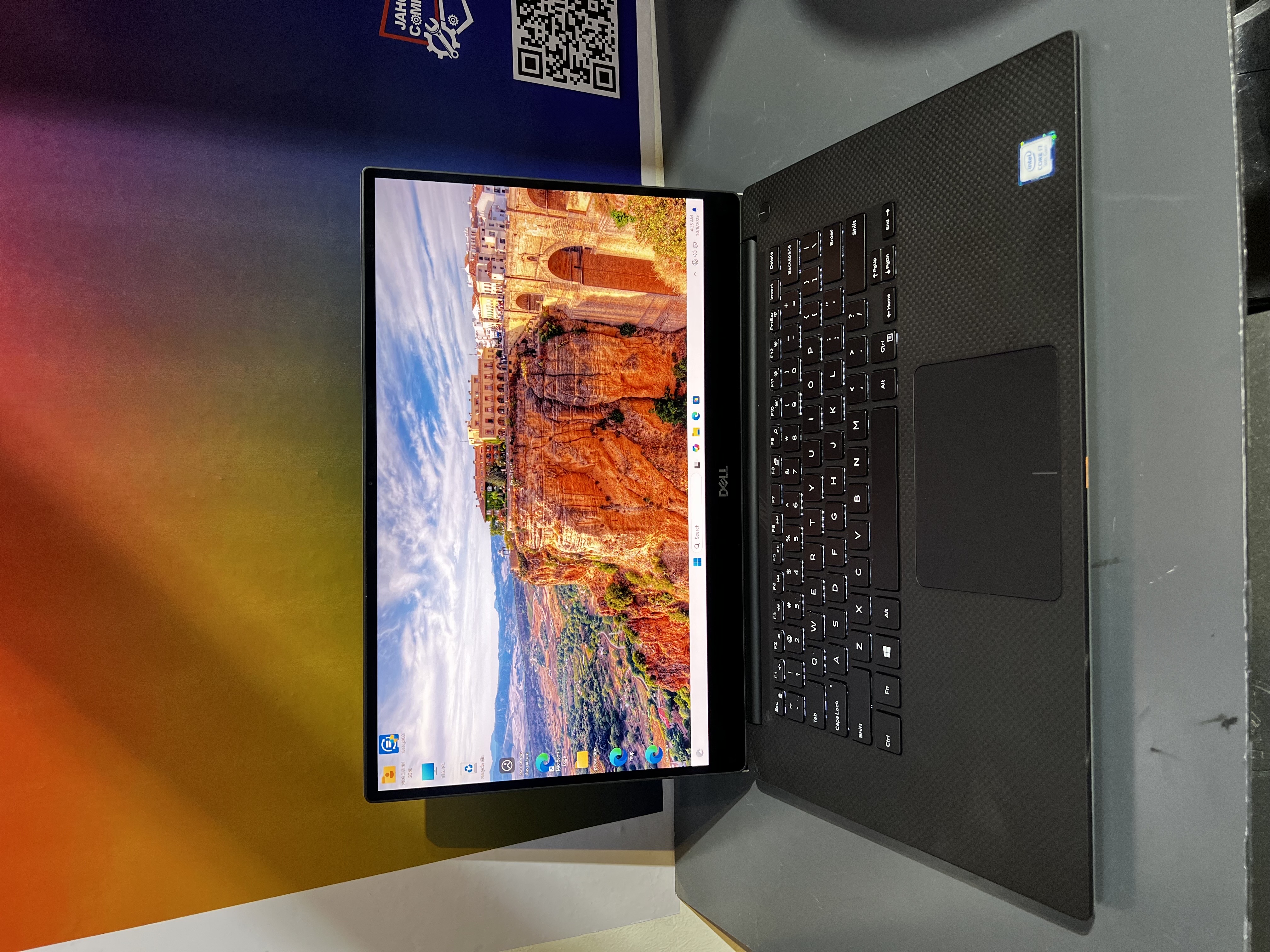 Dell Precision5540 Intel core i7  9th generationalmost new