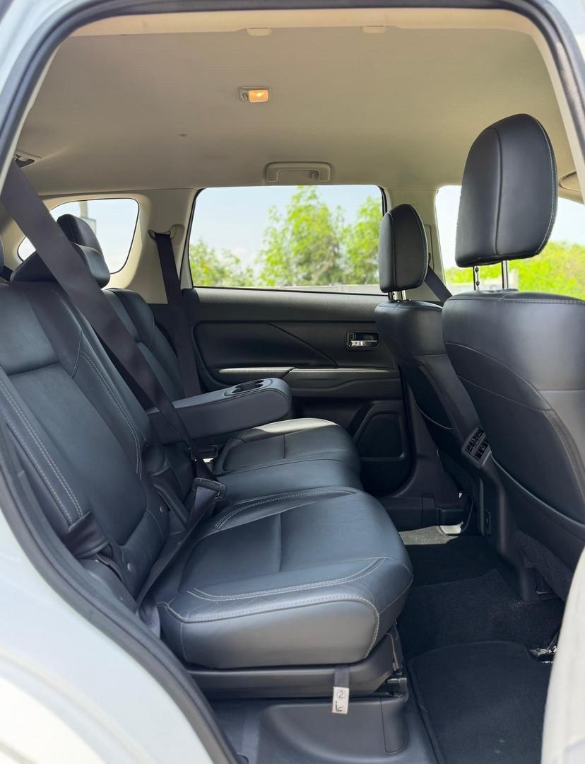 2020 Mitsubishi outlander