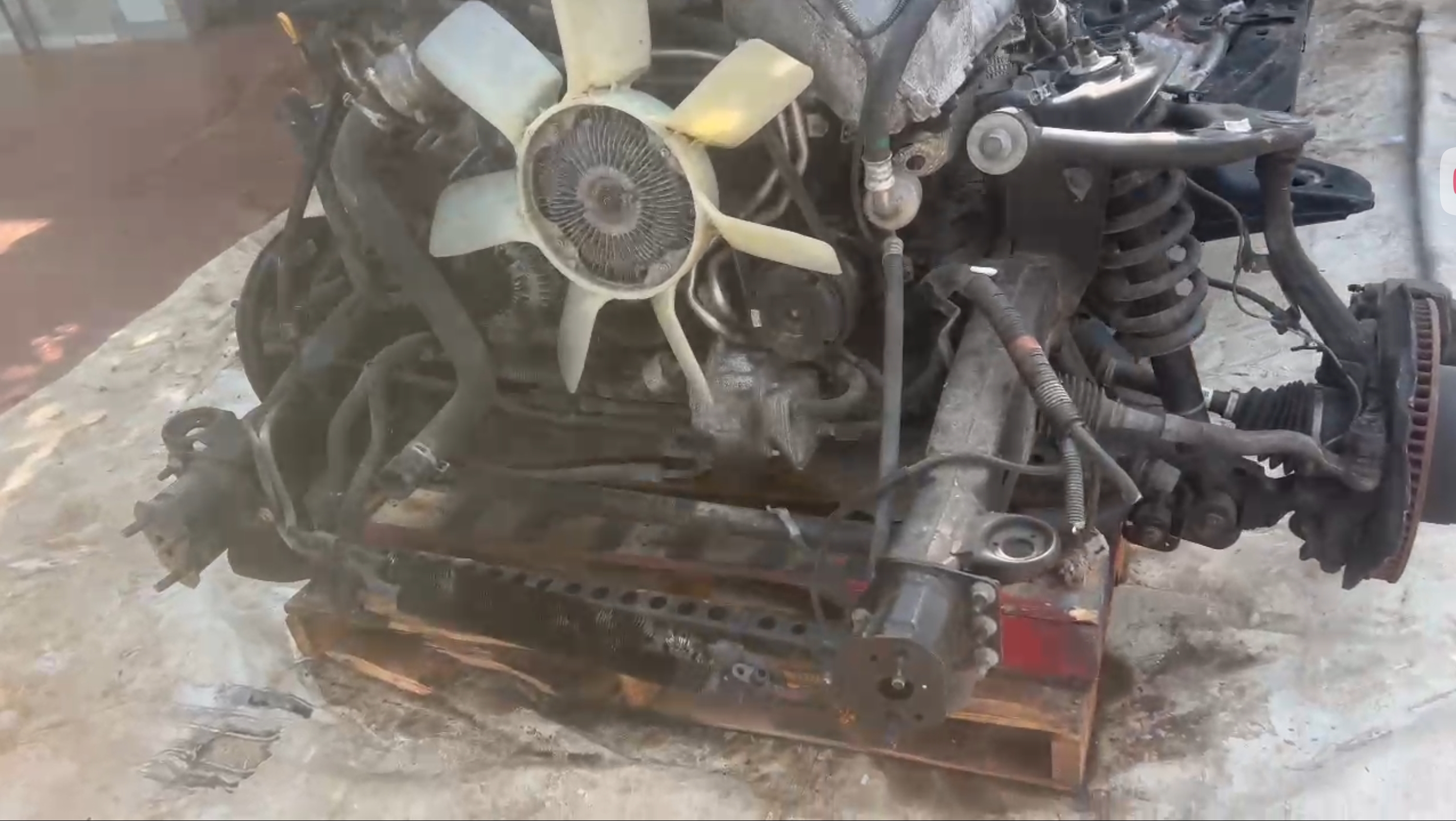 TOYOTA SEQUOIA / TUNDRA