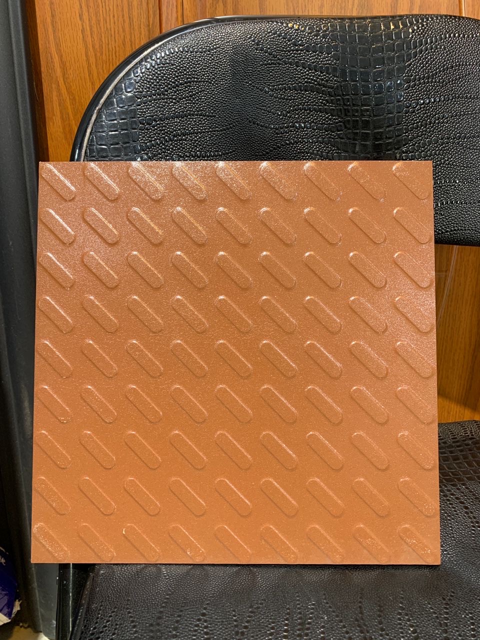 Bathroom floor and outside floor tiles. 30/30cm 8 pcs in a box. Made in India. Gh135 per box