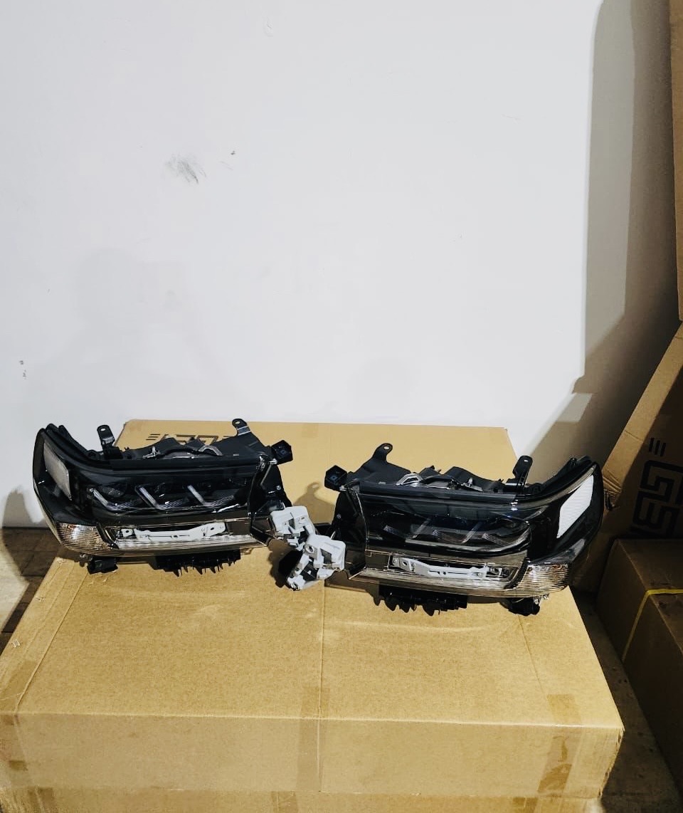 Toyota Land Cruiser V8 (2016-2018) LED Headlight Pair – Genuine OEM Quality