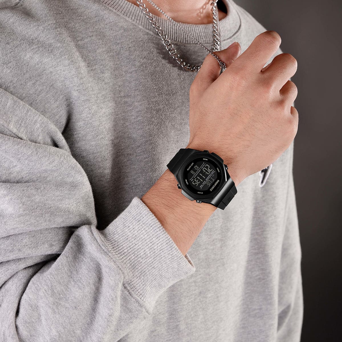 Naviforce Digital Water Resistant Sports LCD Luxury Wrist Watch, NF7117. Black.