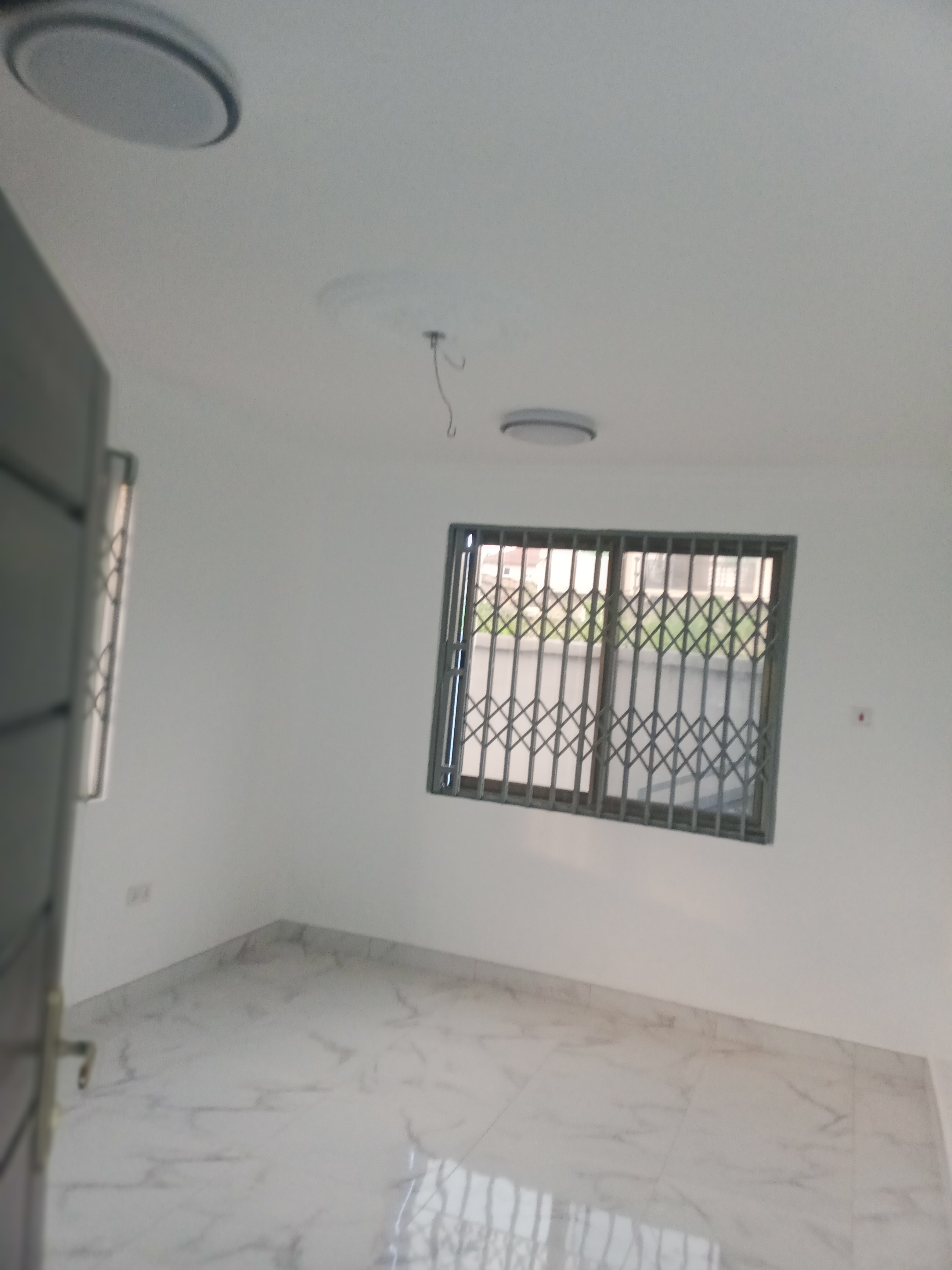 3 bedrooms apartment for rent in Ashongman estate