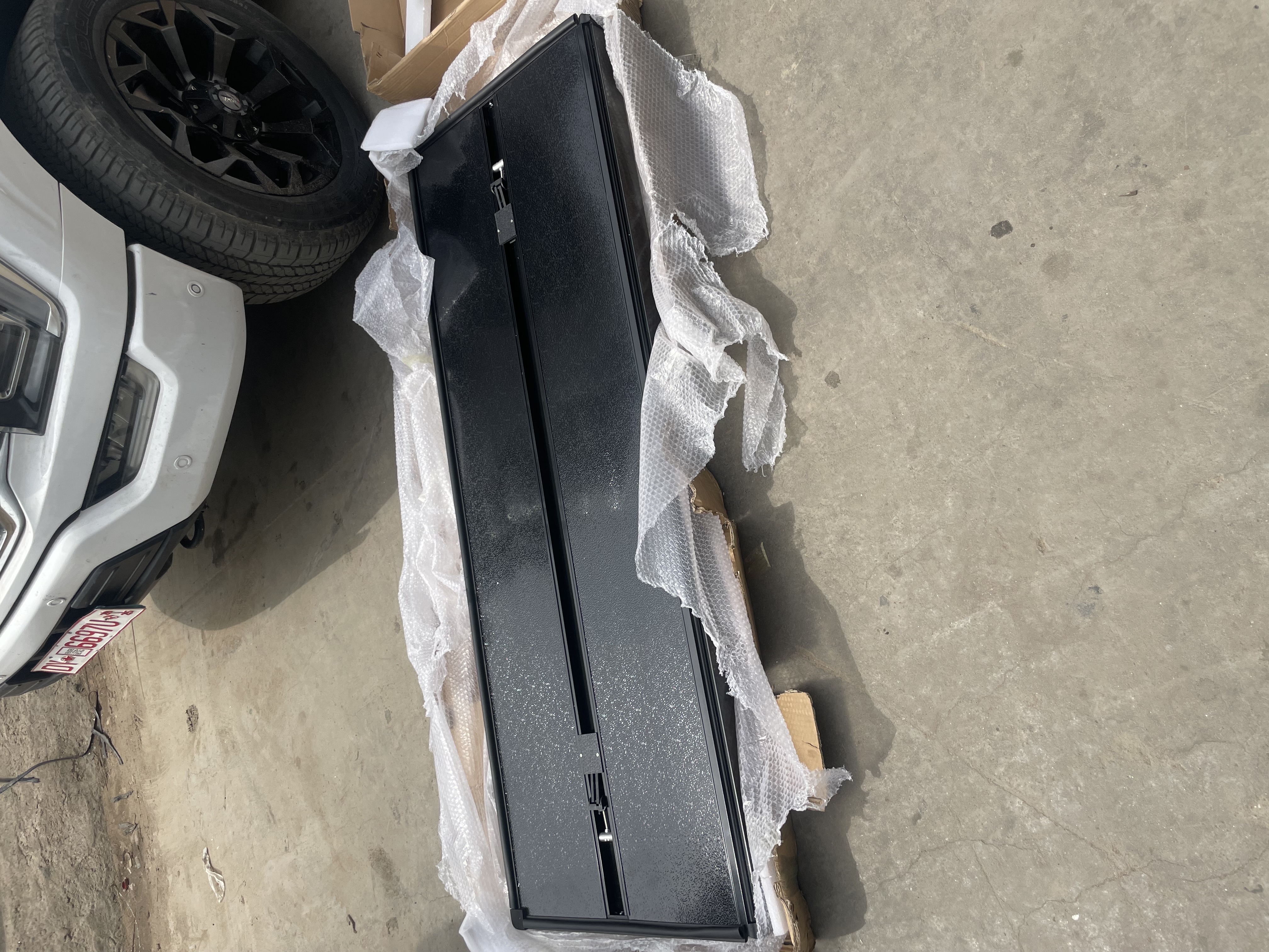 Ford F-150 Bucket Cover (2021-2023) - Hard Tri-Fold Tonneau Cover - Abossey Okai