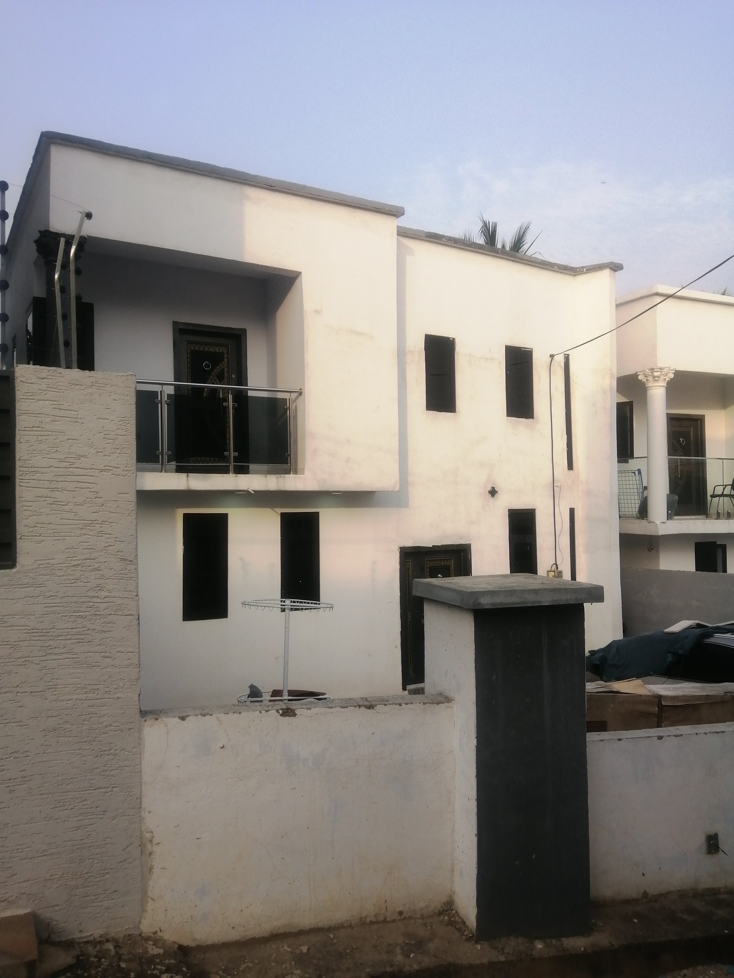 3 Bedroom Duplex with Study Room