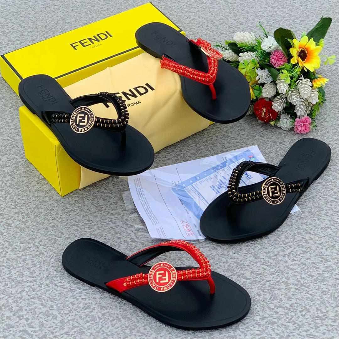 Beautiful slippers 😍