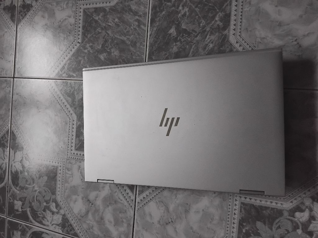 HP ELITEBOOK 1040 G8 32GB RAM 512GB SSD