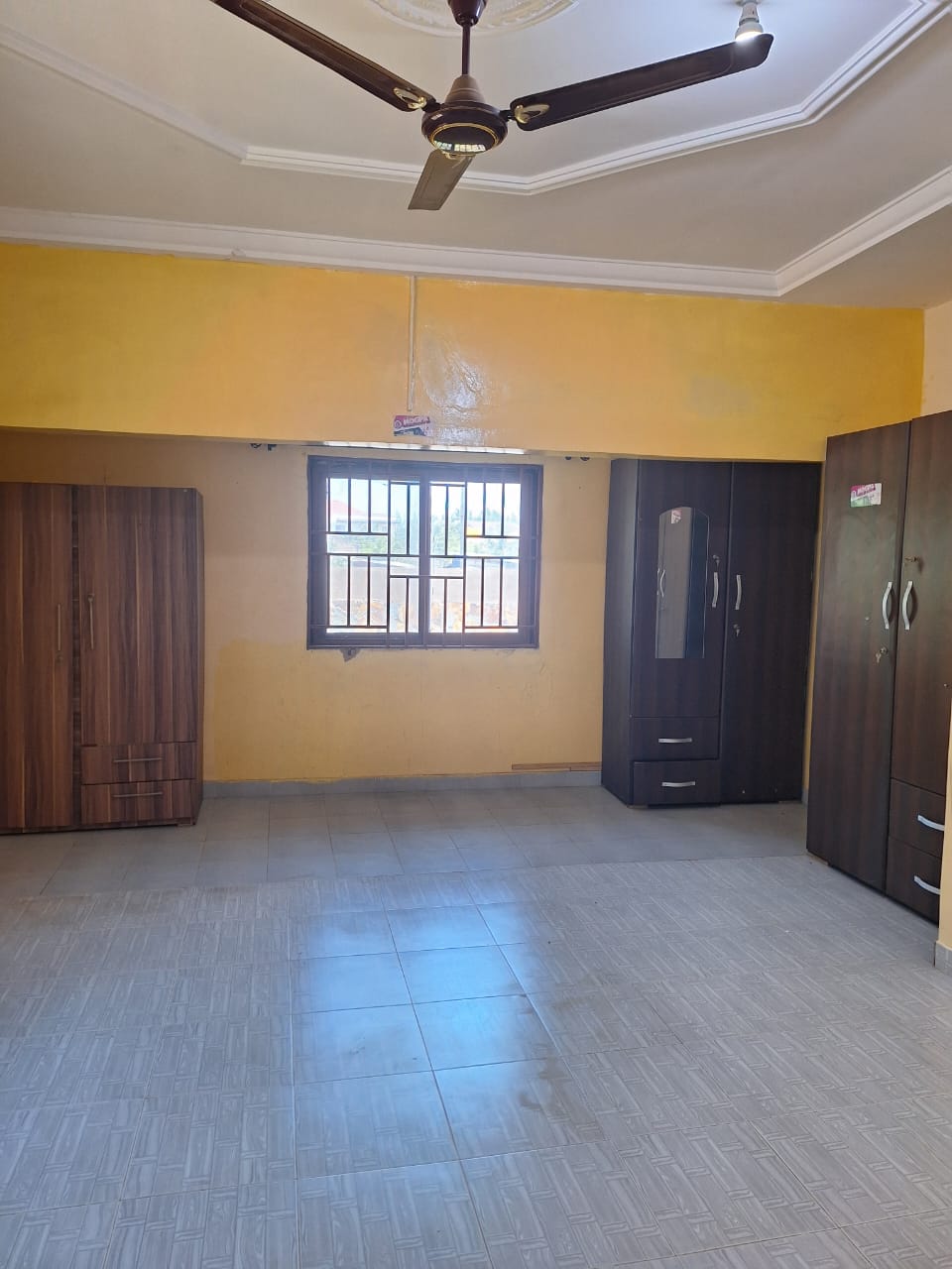 3 bedrooms self compound house for rent at spintex