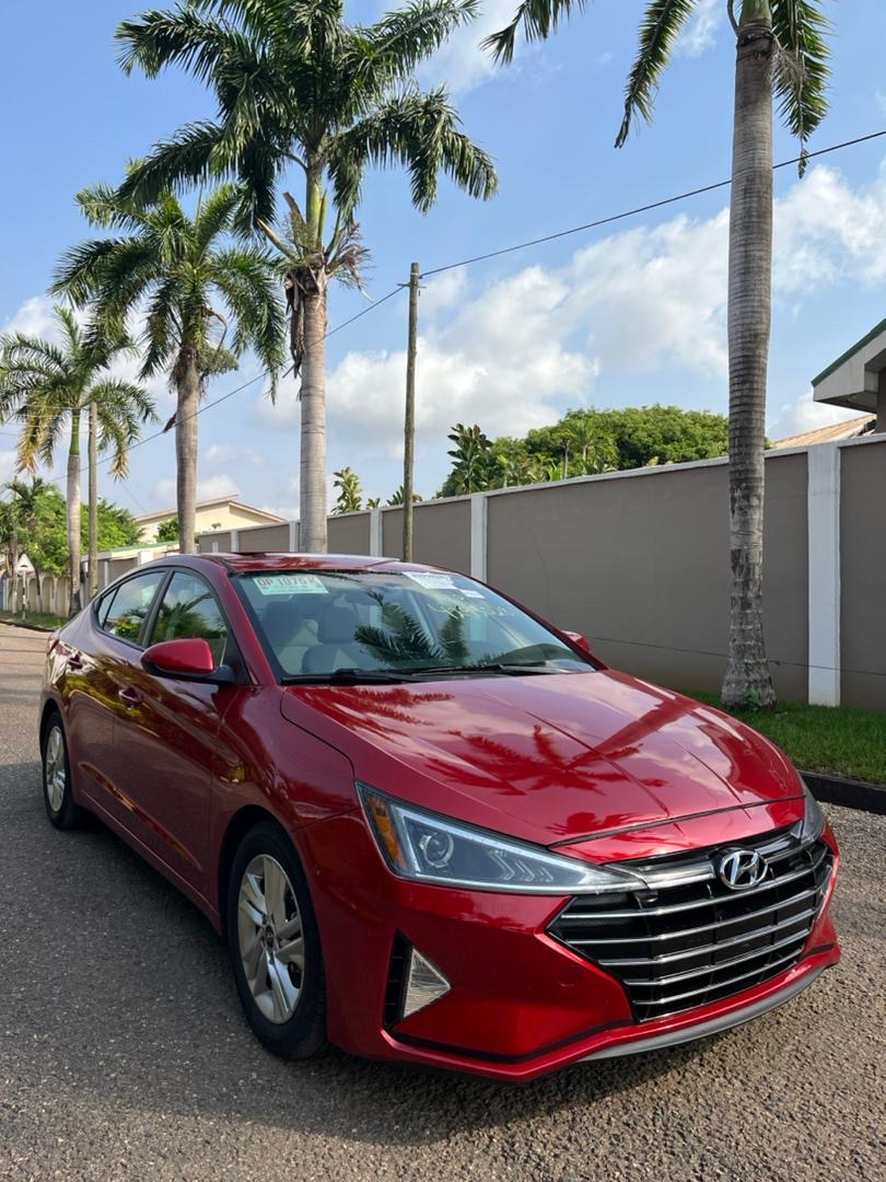 Hyundai Elantra 2020