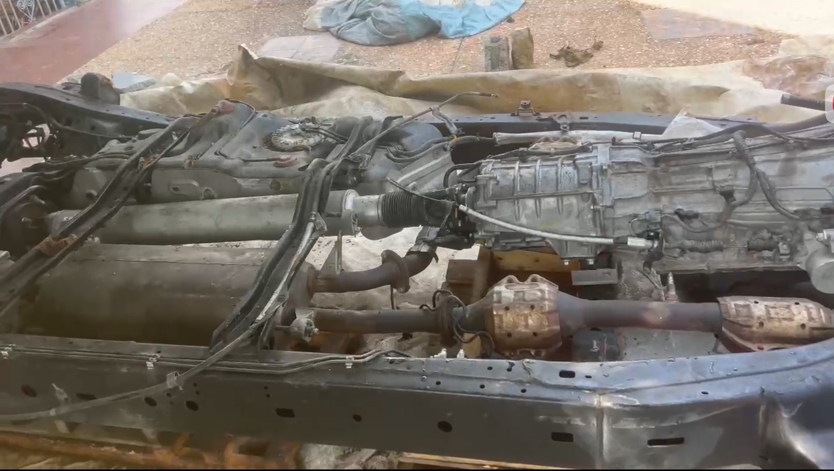 TOYOTA SEQUOIA / TUNDRA