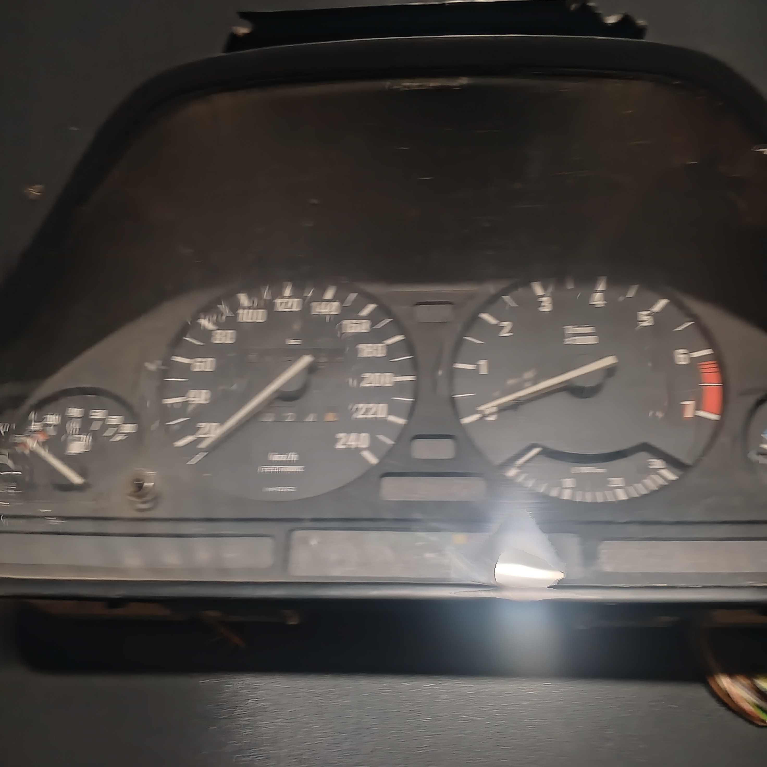 Instrumental cluster