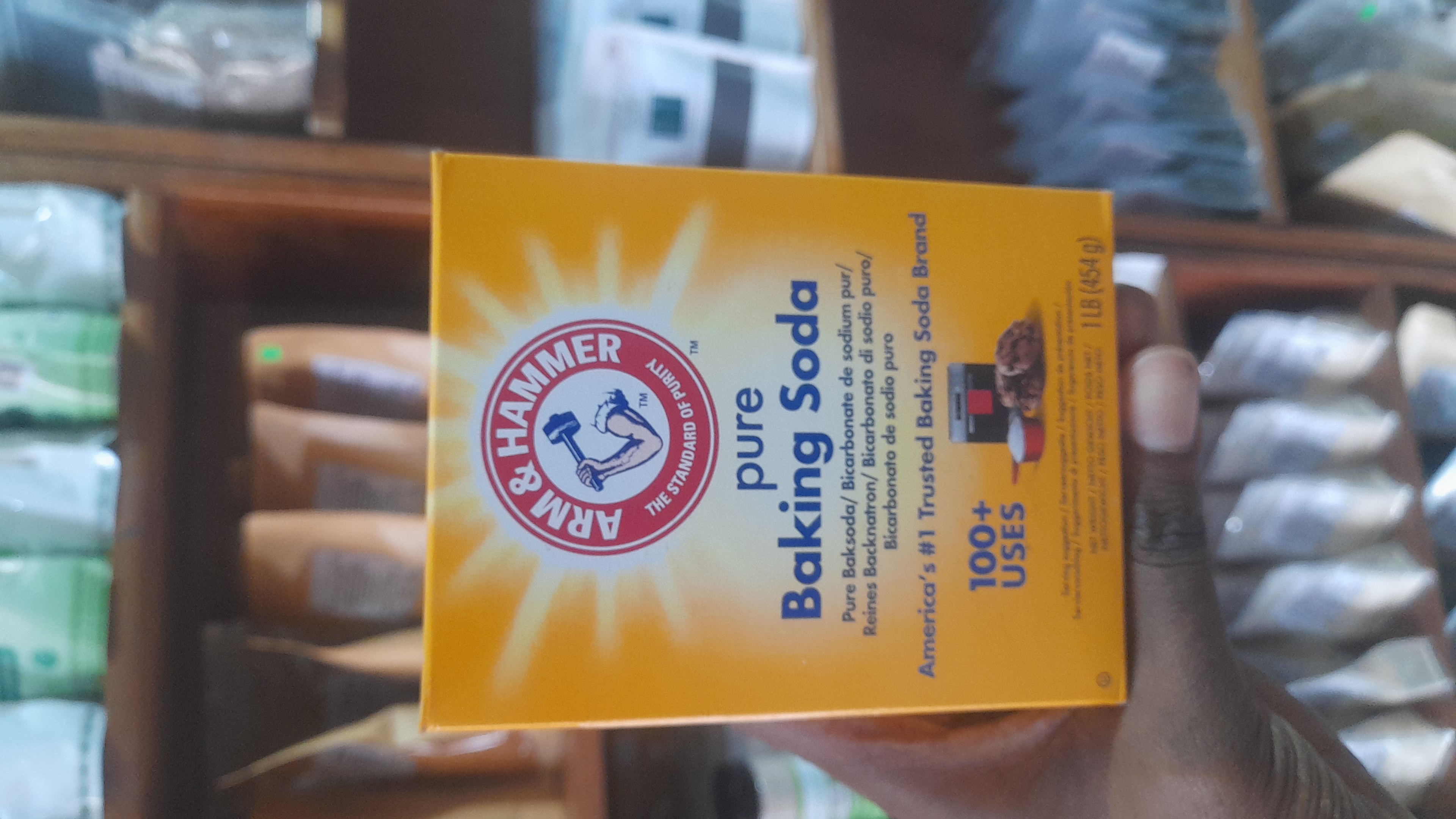 ARM &amp;HAMMER BAKING SODA