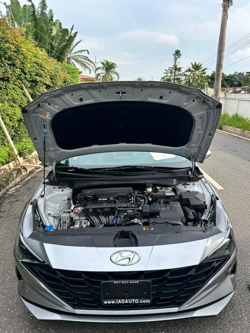 hyundai elantra 2023