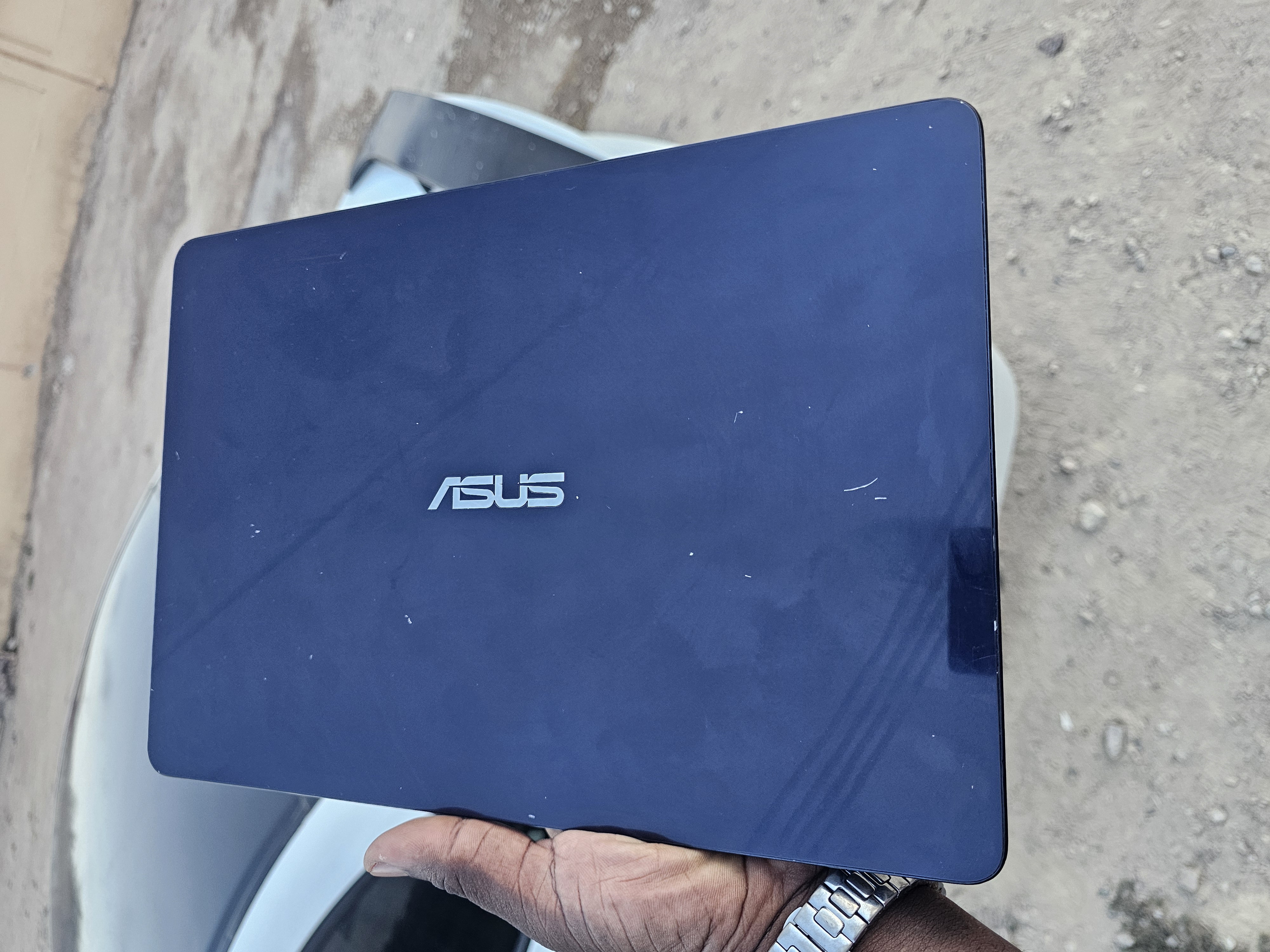Intel core i3 Asus 14t