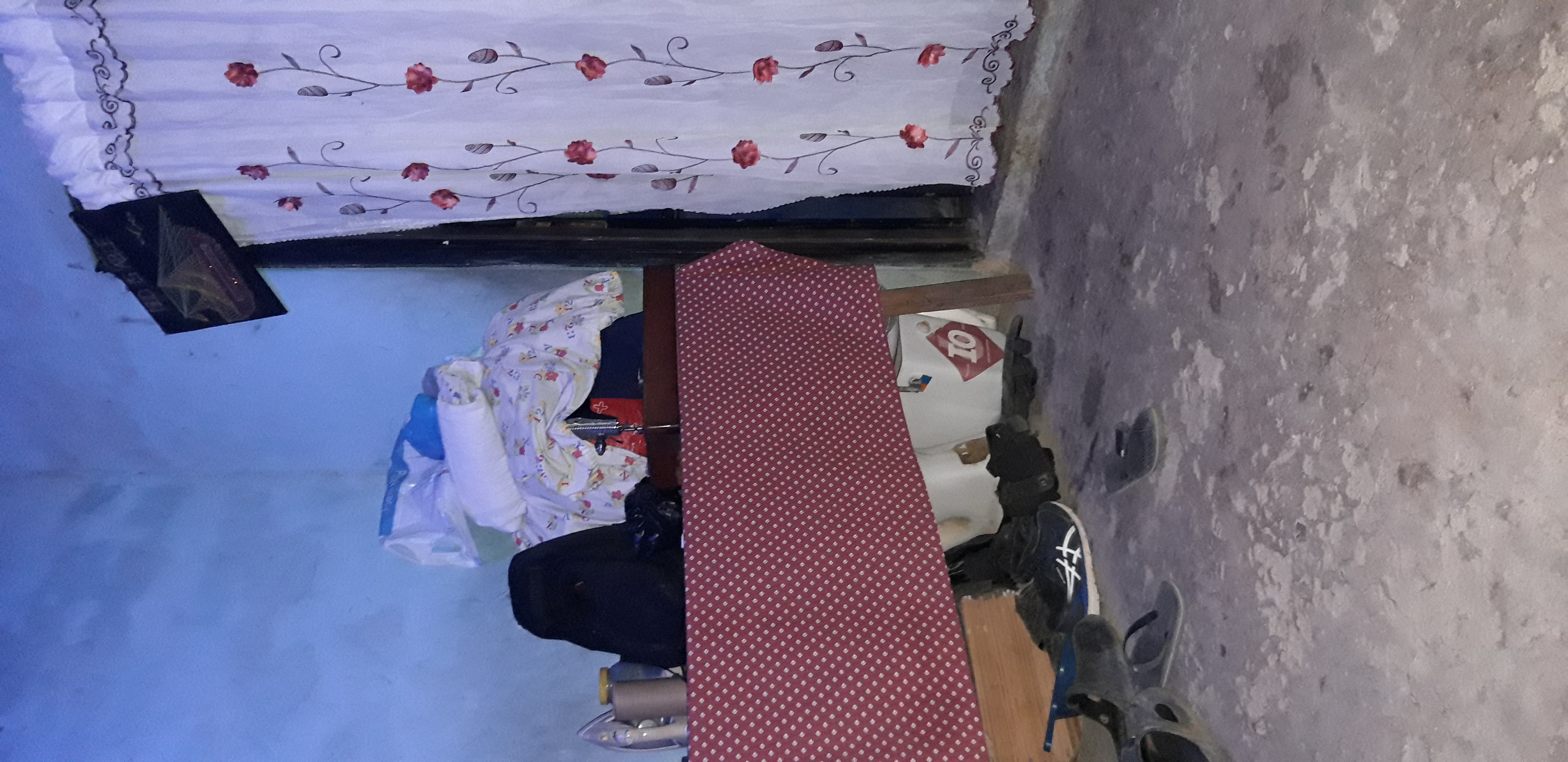 1 room+porch @Ofankor barrier