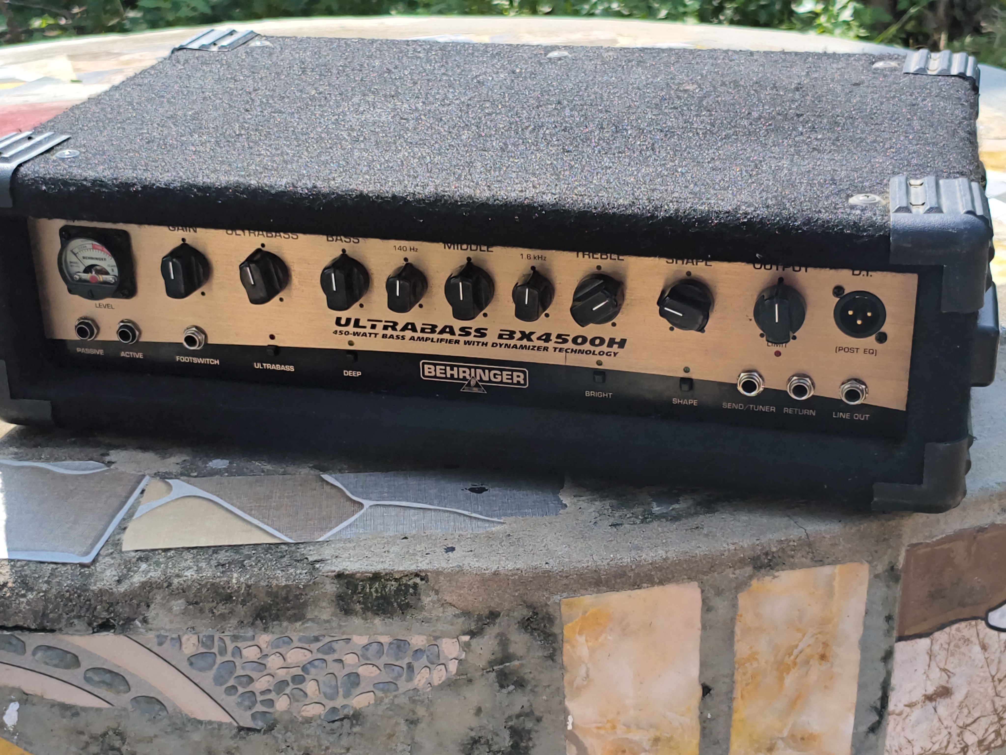 behringer Bx4500h bass guitar amp head