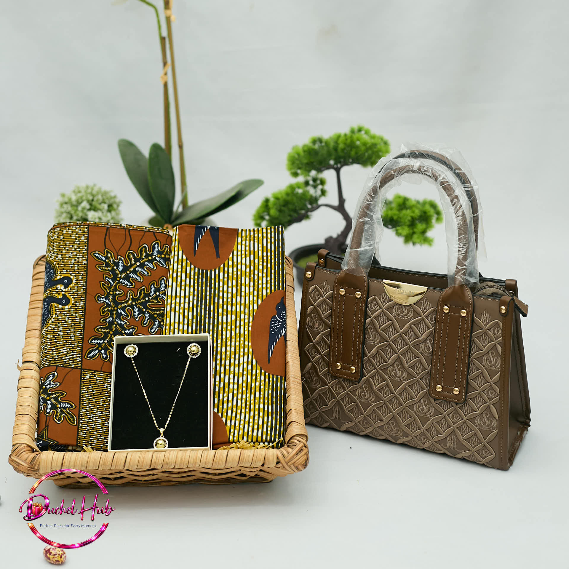 Luxury Pamper &amp; Fashion Gift Set for Her
