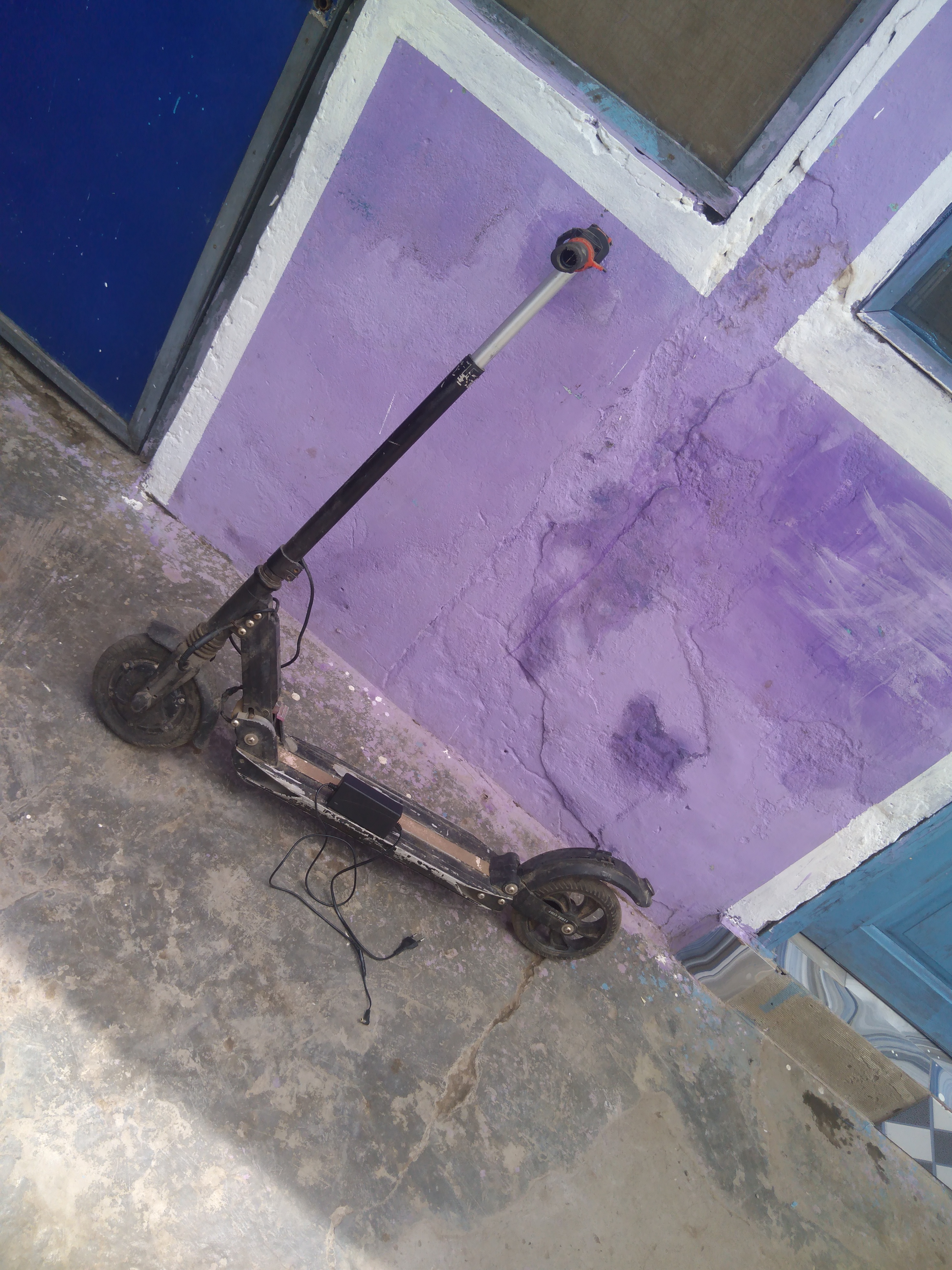 Used Folding Electric Scooter w/ Display &amp; Charger