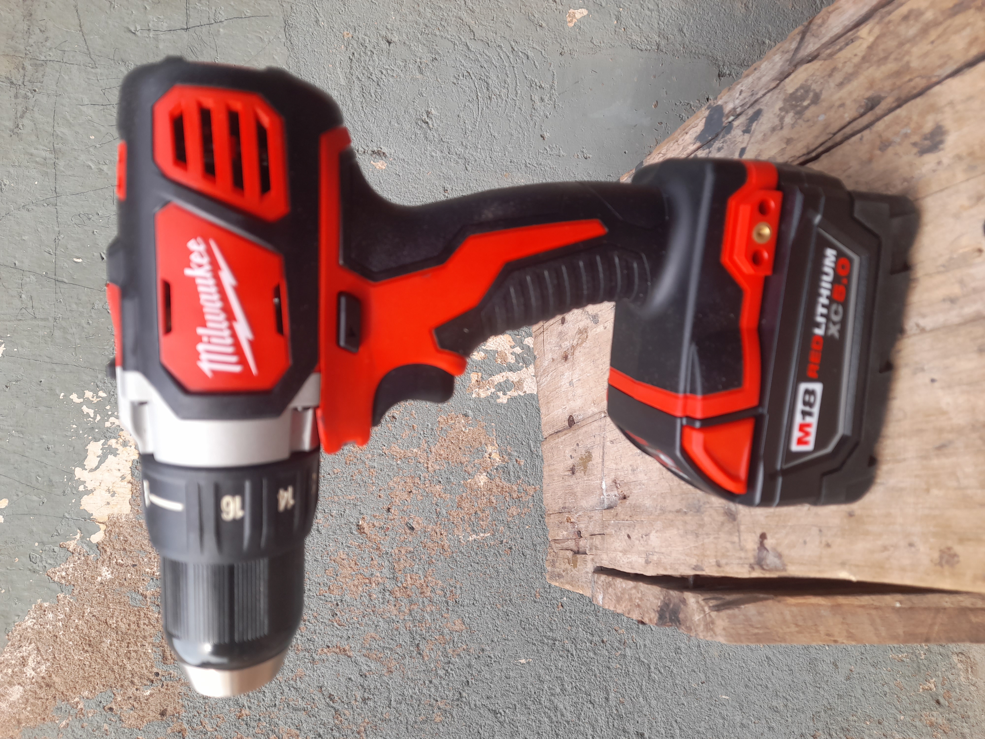 milwaukee drill machine