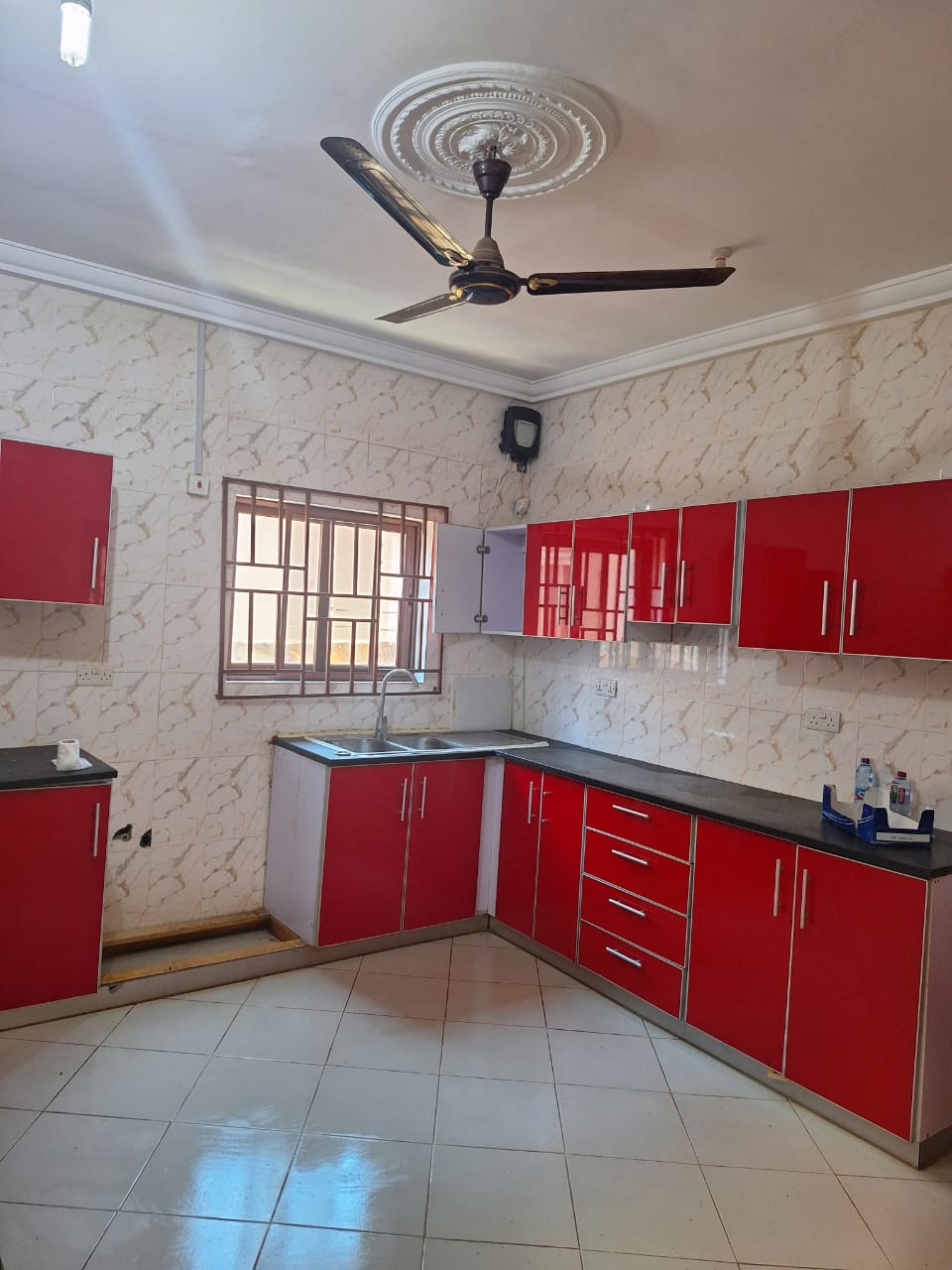 3 bedrooms self compound house for rent at spintex