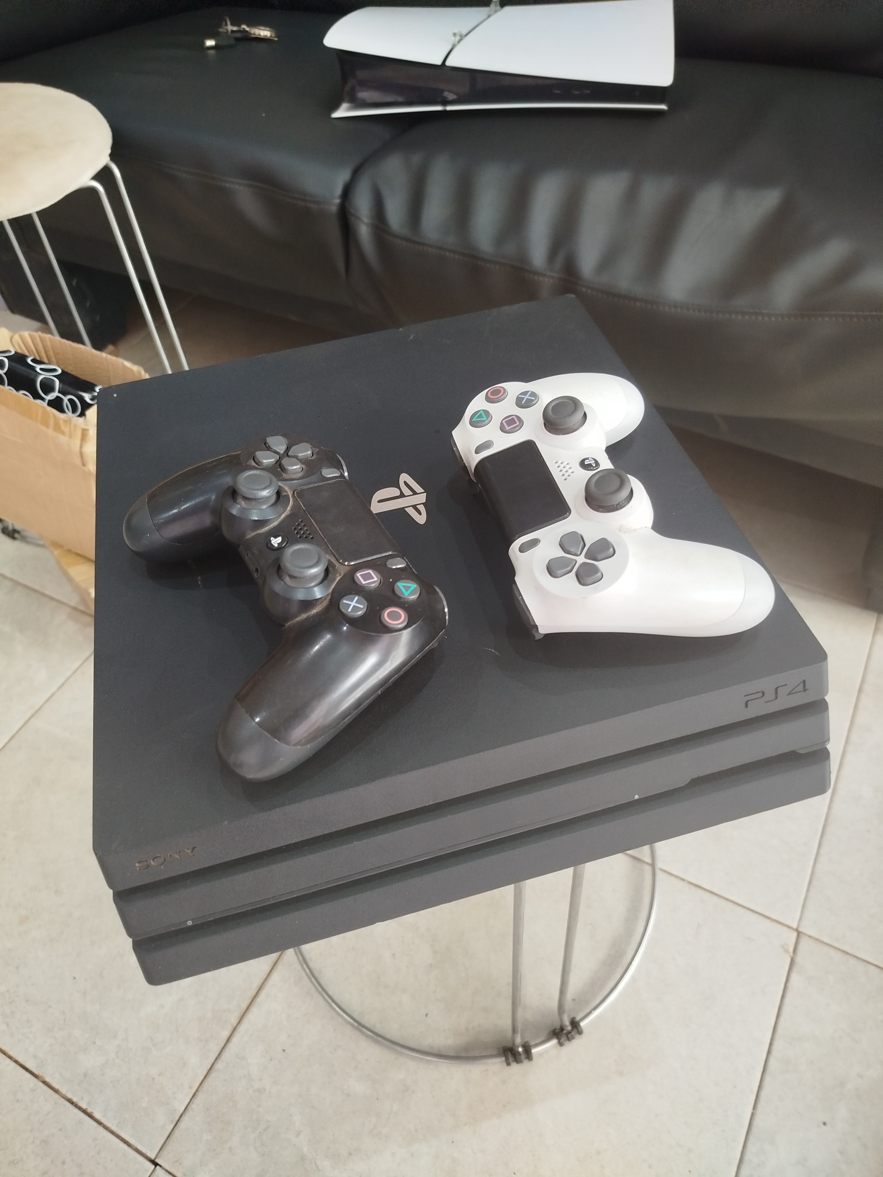 PLAYSTATION 4 PRO