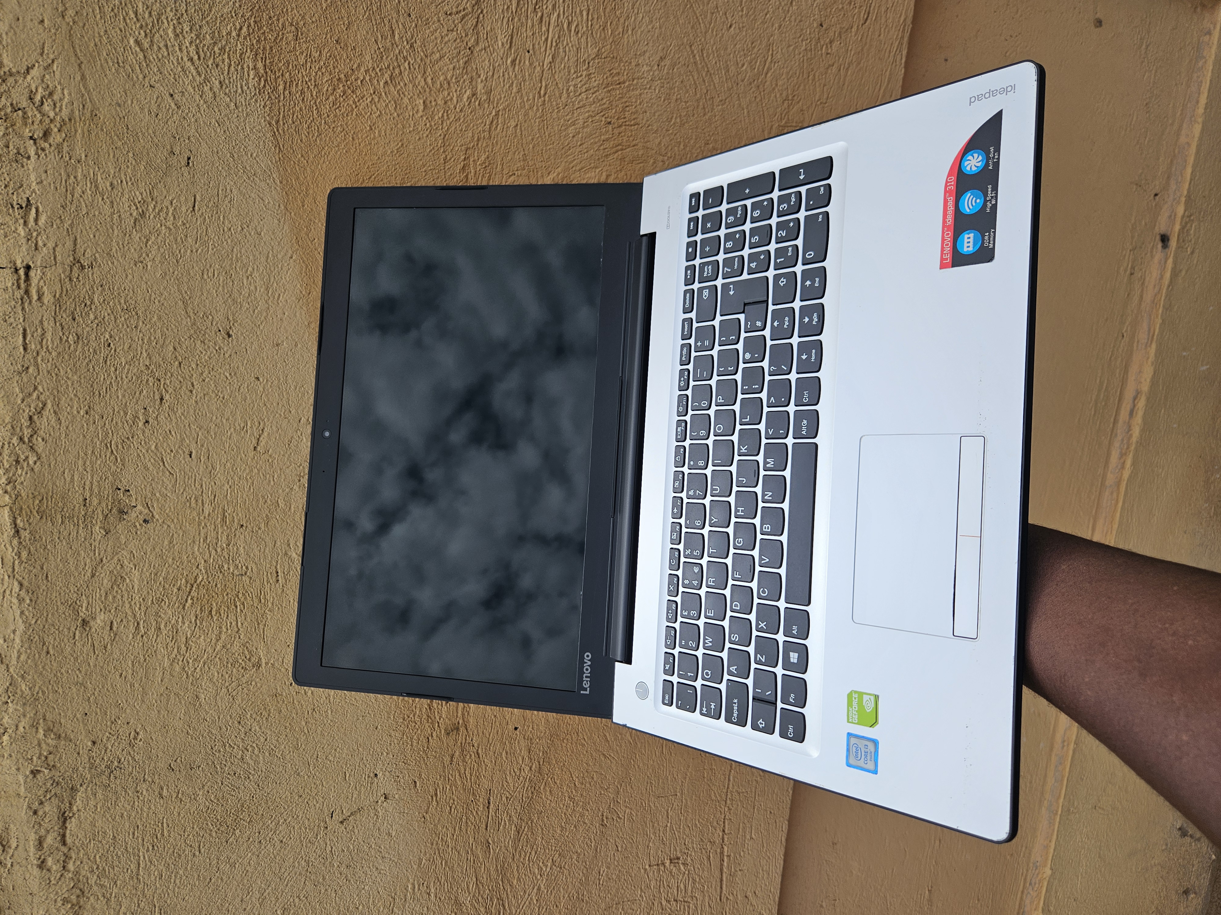 Gaming Lenovo ideapad 15