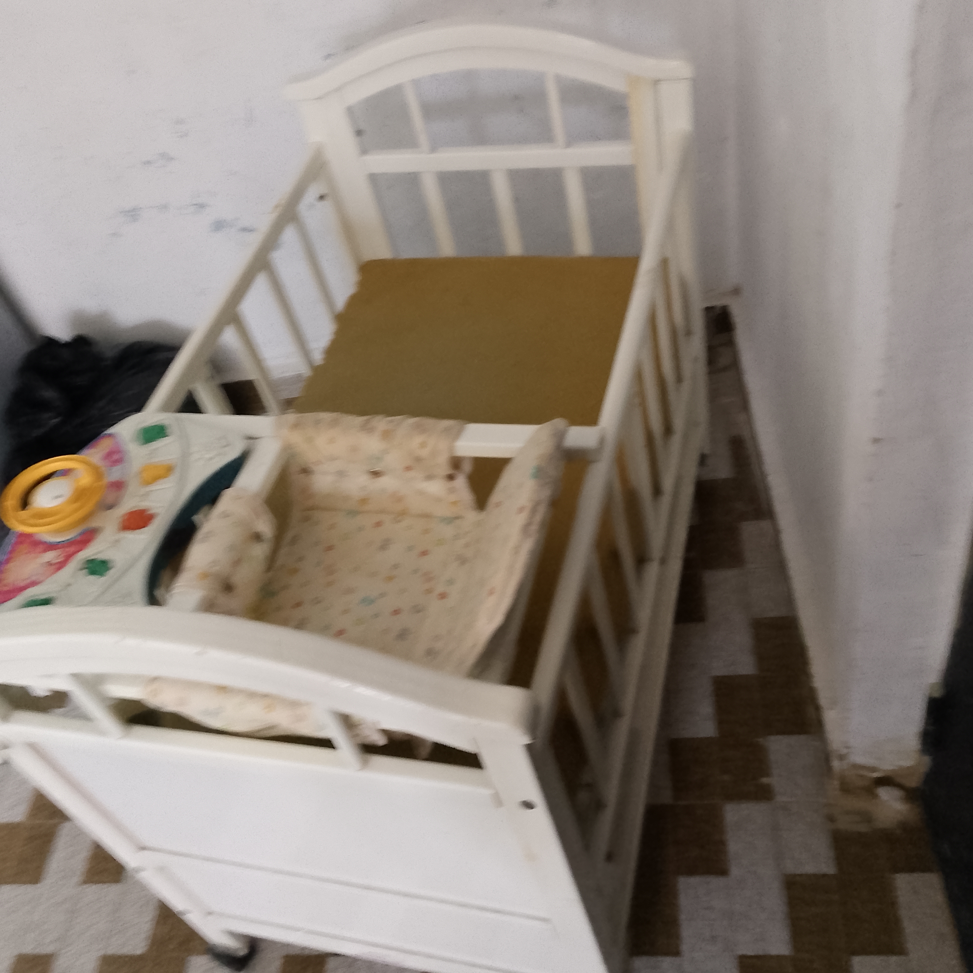 USED TODDLER BED FOR SALE