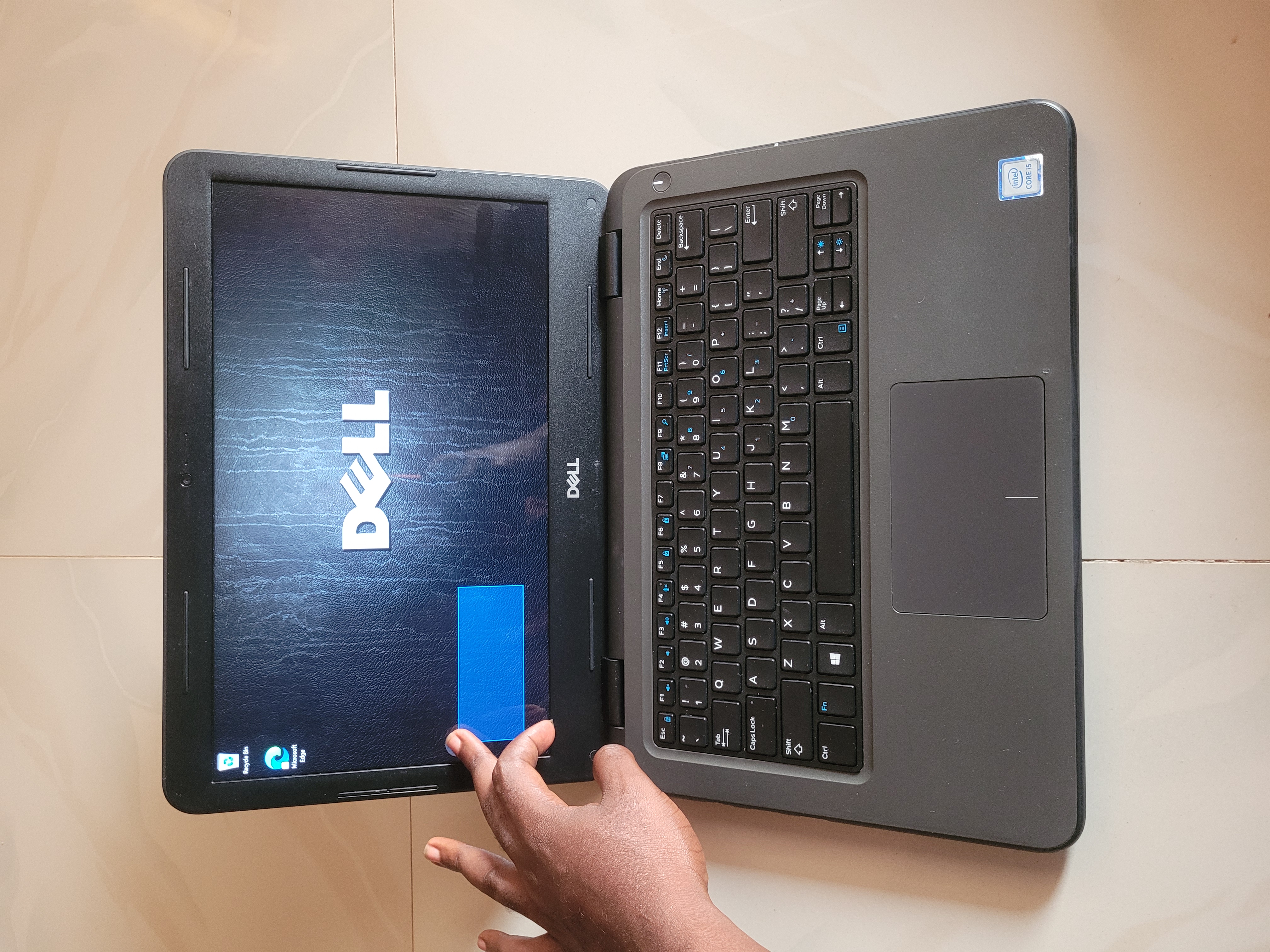 Dell Latitude 3310 - Touchscreen
